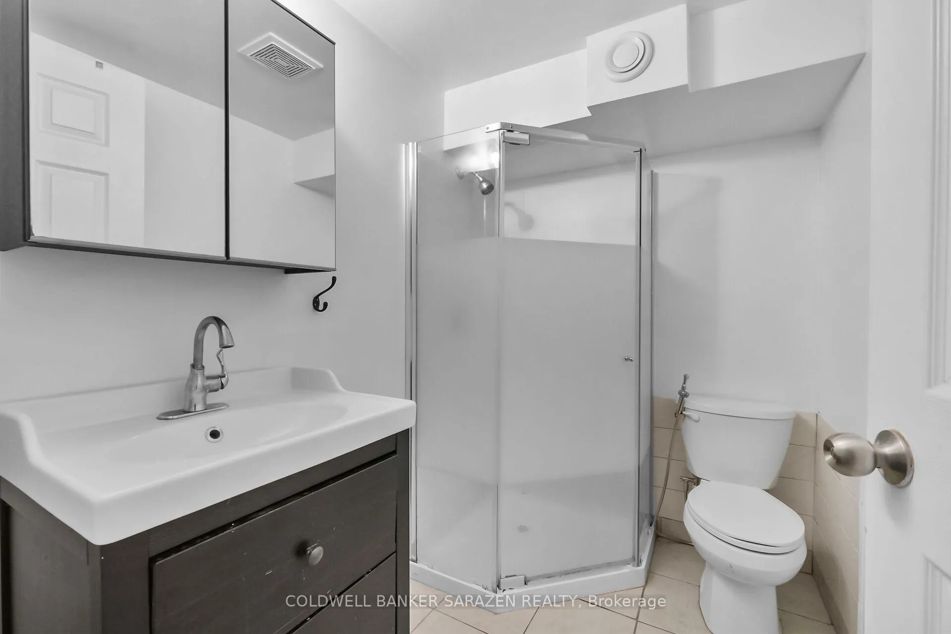 Photo 27 of 911 Blair Road, Ottawa, Cardinal Heights — HOMEH