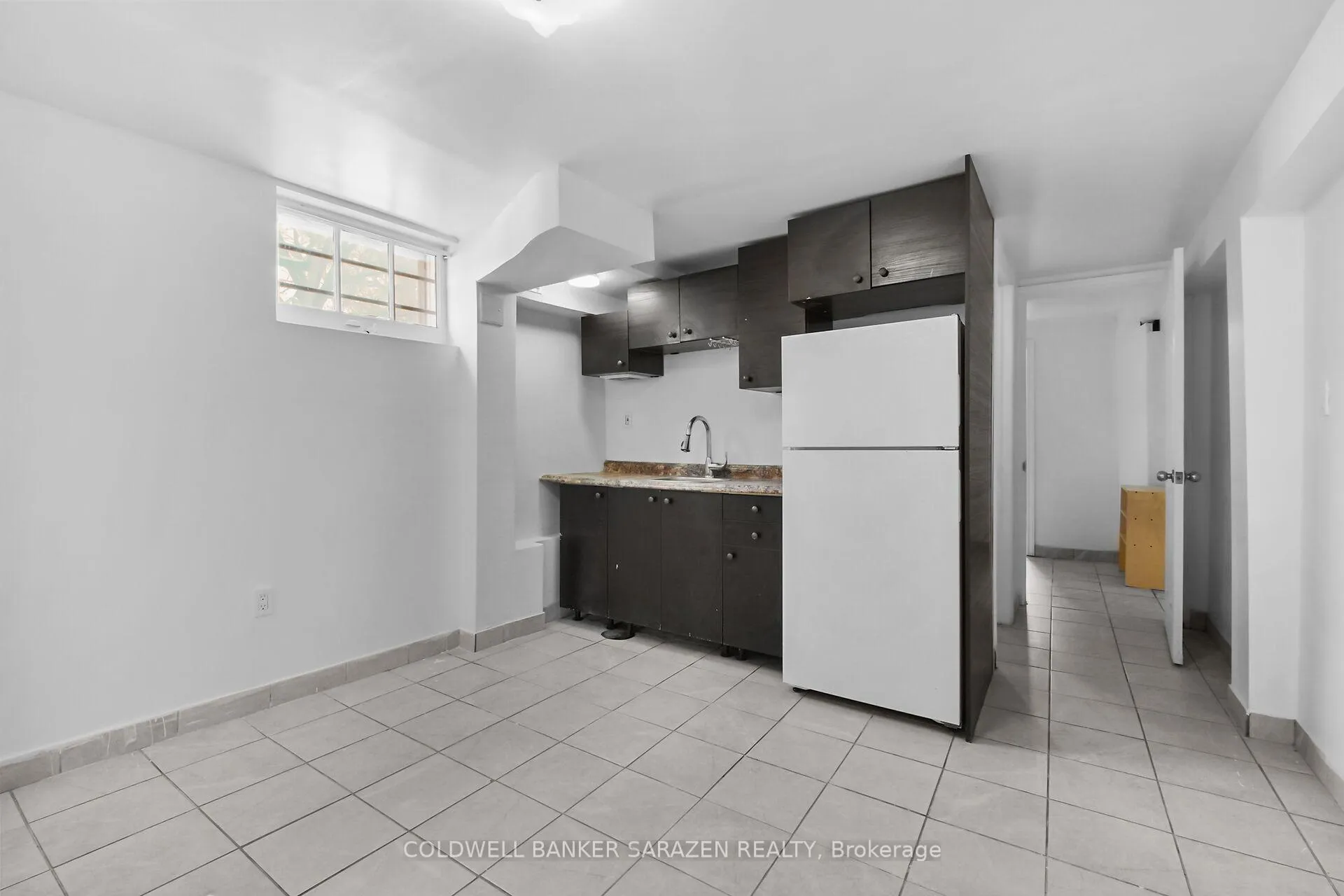 Photo 30 of 911 Blair Road, Ottawa, Cardinal Heights — HOMEH