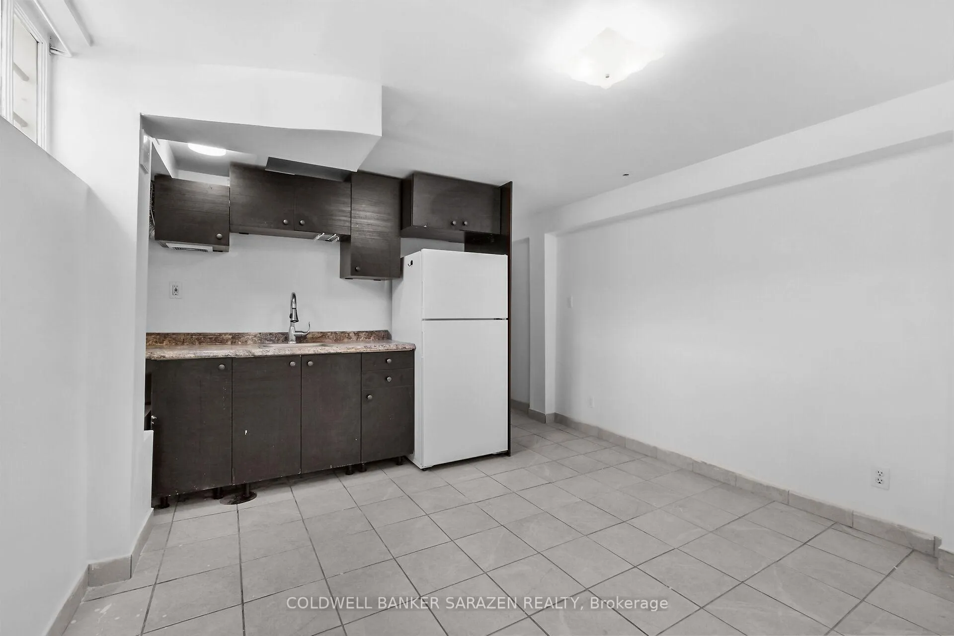 Photo 31 of 911 Blair Road, Ottawa, Cardinal Heights — HOMEH