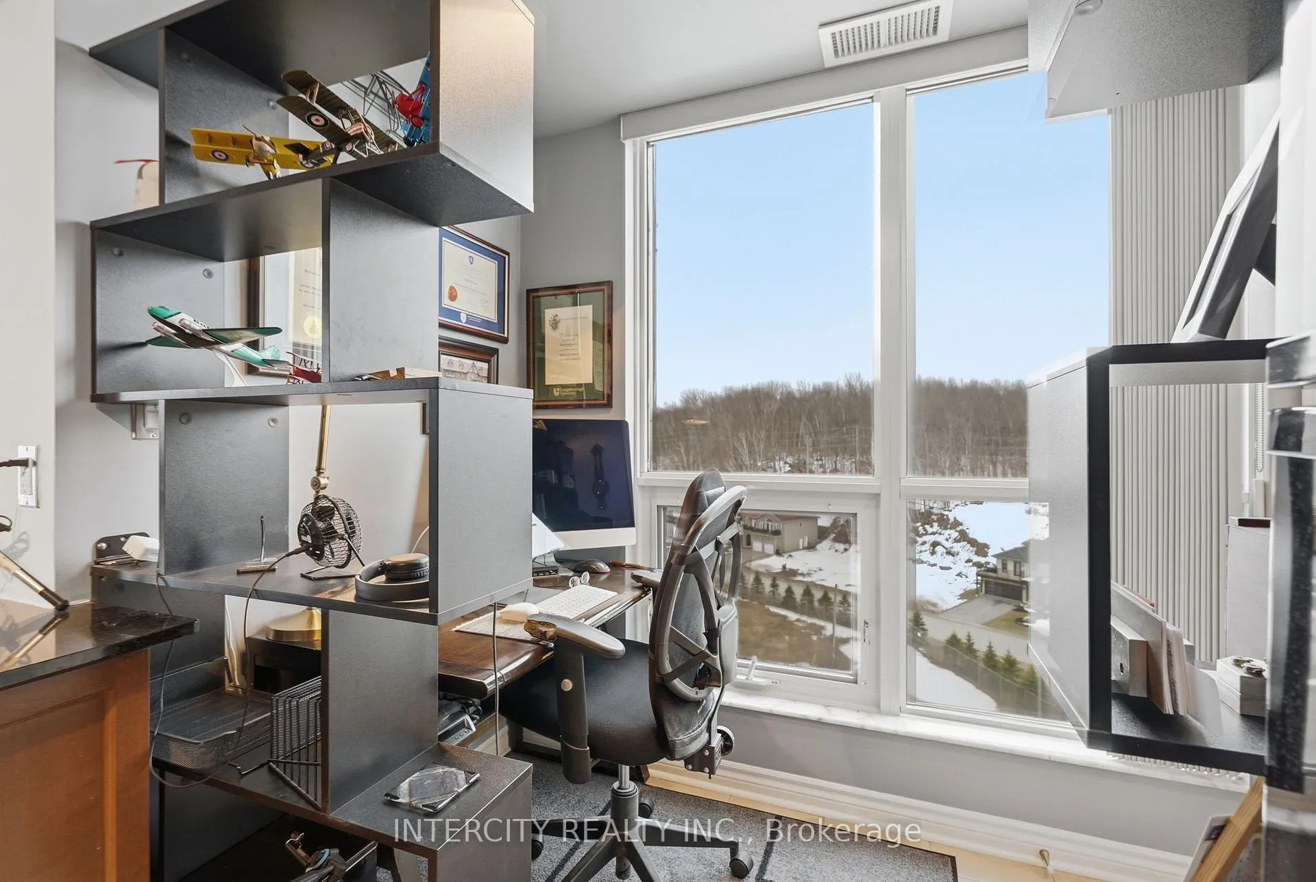 Photo 9 of Unit 807, 699 Aberdeen Boulevard, Midland — HOMEH