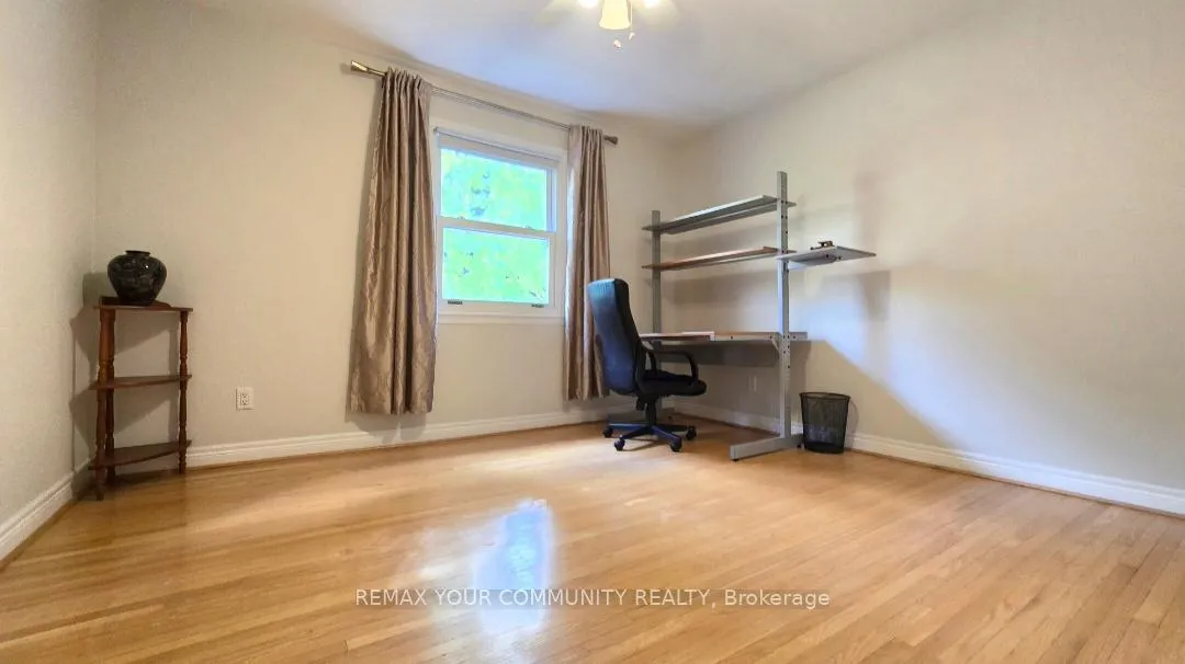 Photo 22 of 85 Royal Orchard Boulevard, Markham, Royal Orchard — HOMEH
