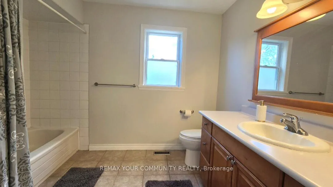 Photo 23 of 85 Royal Orchard Boulevard, Markham, Royal Orchard — HOMEH