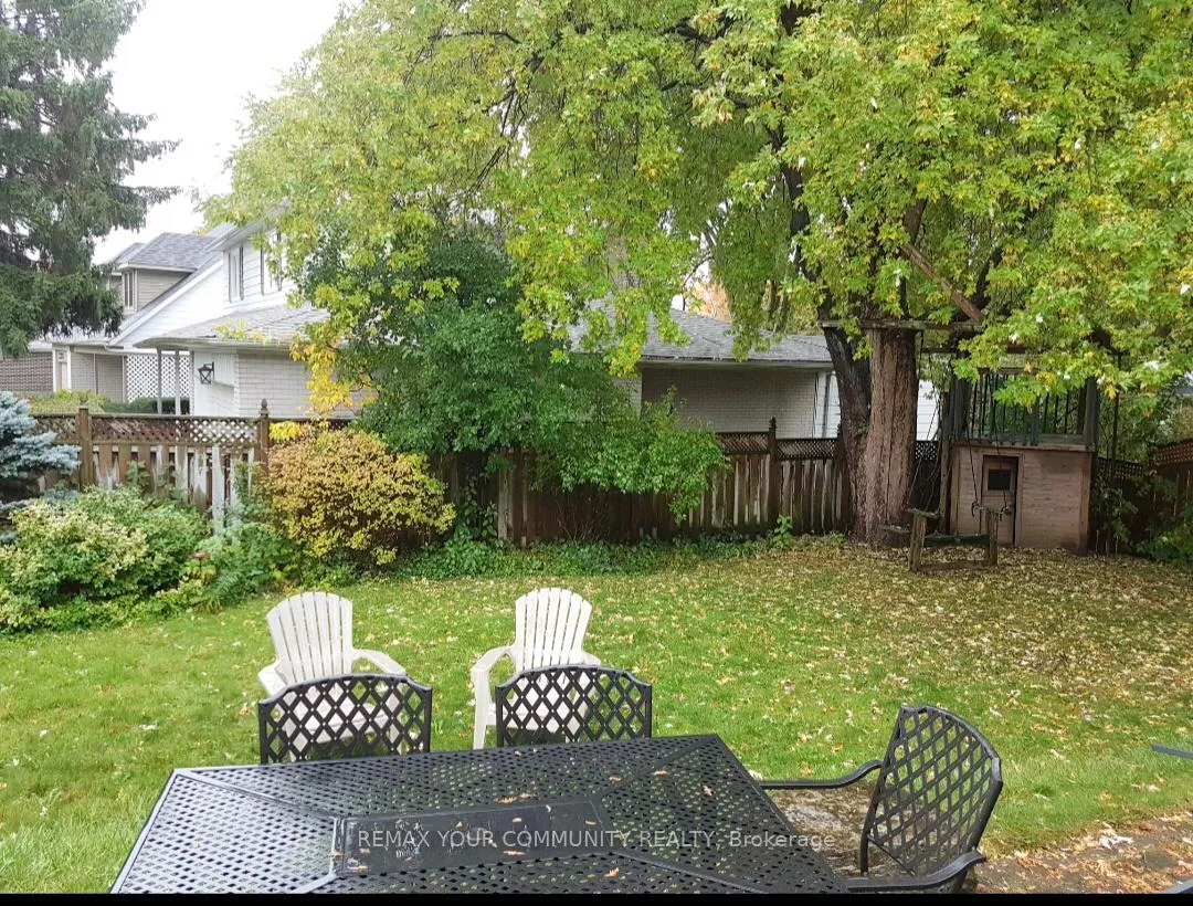 Photo 28 of 85 Royal Orchard Boulevard, Markham, Royal Orchard — HOMEH