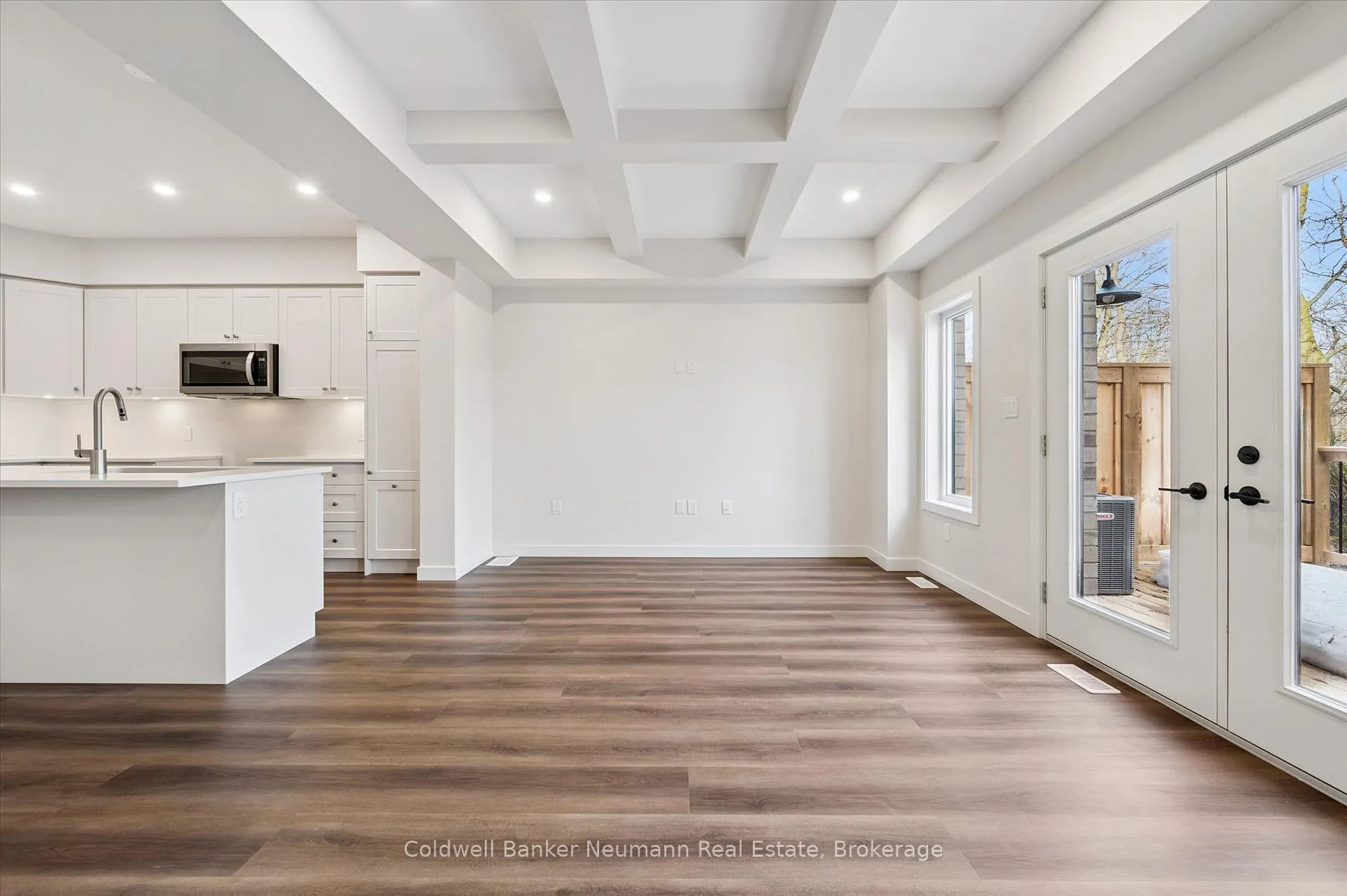 Photo 4 of 30 Fieldstone Lane, Centre Wellington, Rural Centre Wellington East — HOMEH