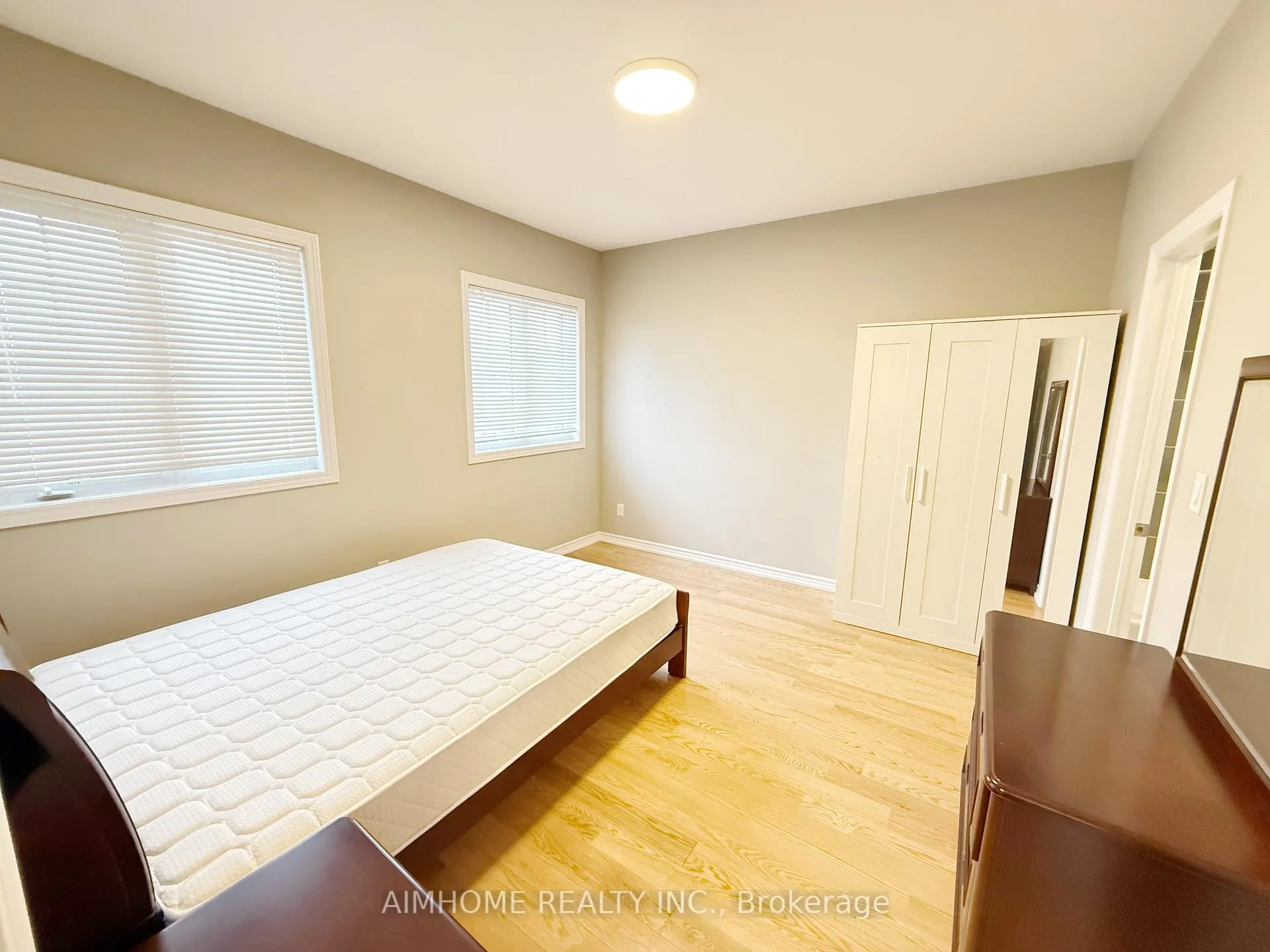 Photo 8 of 1808 Jack Glenn Street, Oshawa, Taunton — HOMEH
