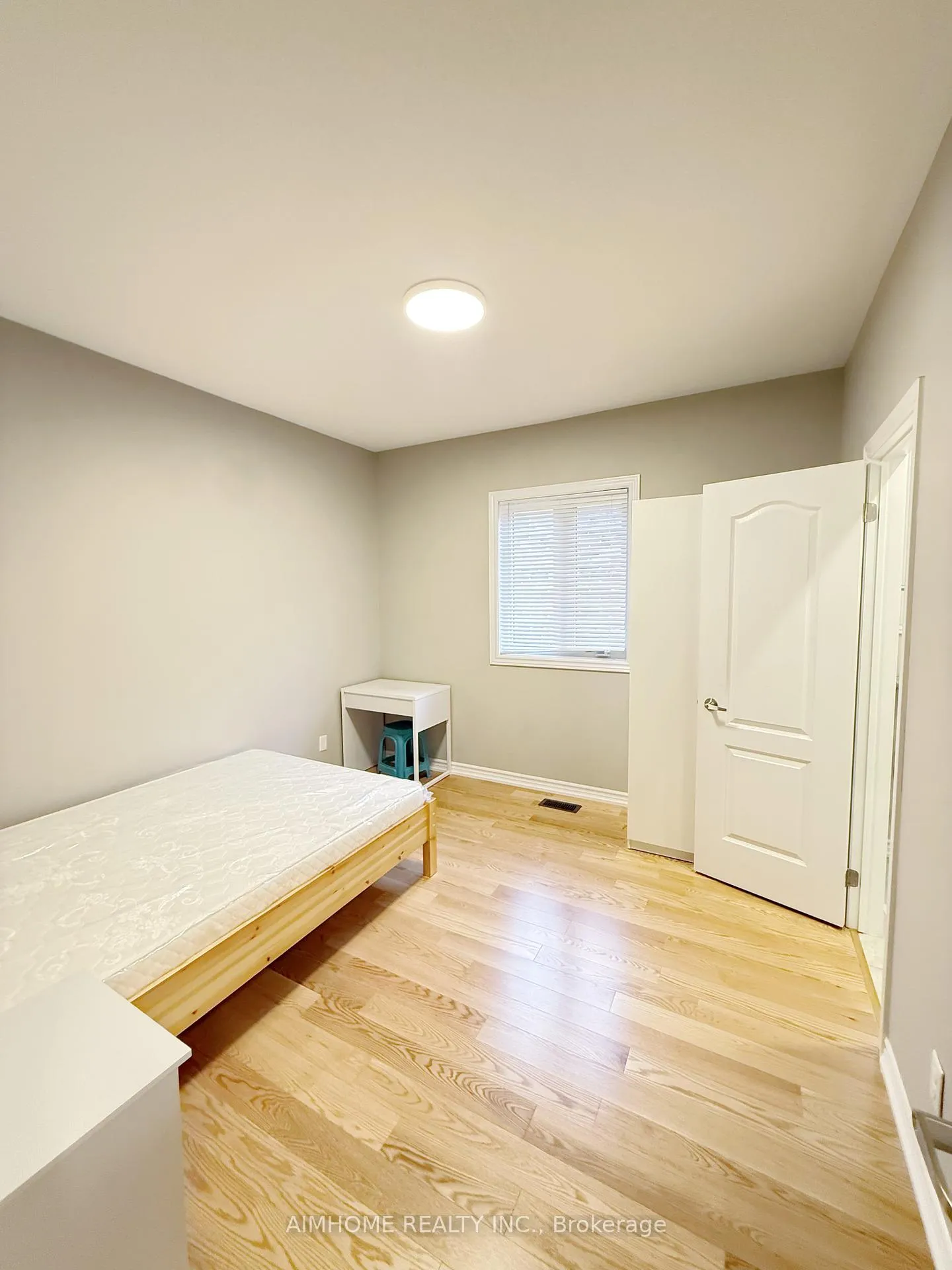Photo 10 of 1808 Jack Glenn Street, Oshawa, Taunton — HOMEH