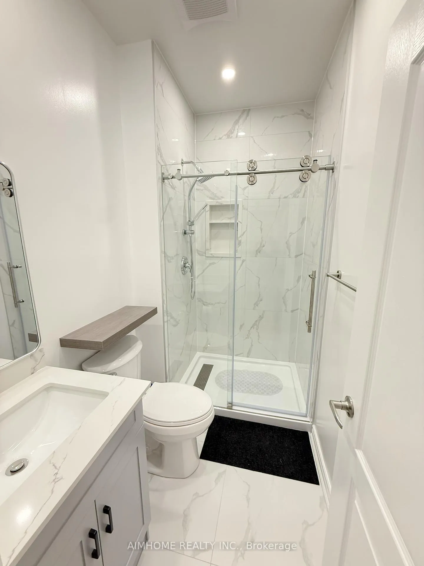 Photo 13 of 1808 Jack Glenn Street, Oshawa, Taunton — HOMEH