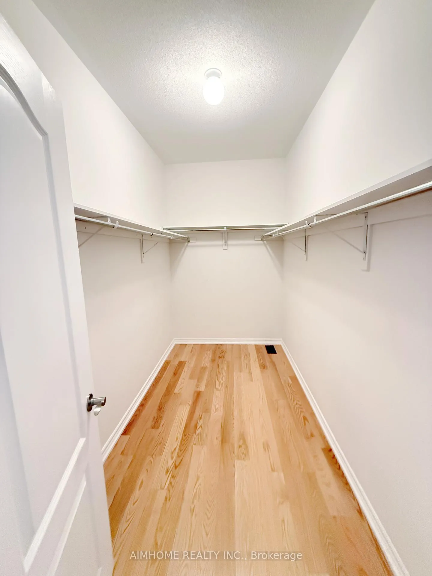 Photo 16 of 1808 Jack Glenn Street, Oshawa, Taunton — HOMEH