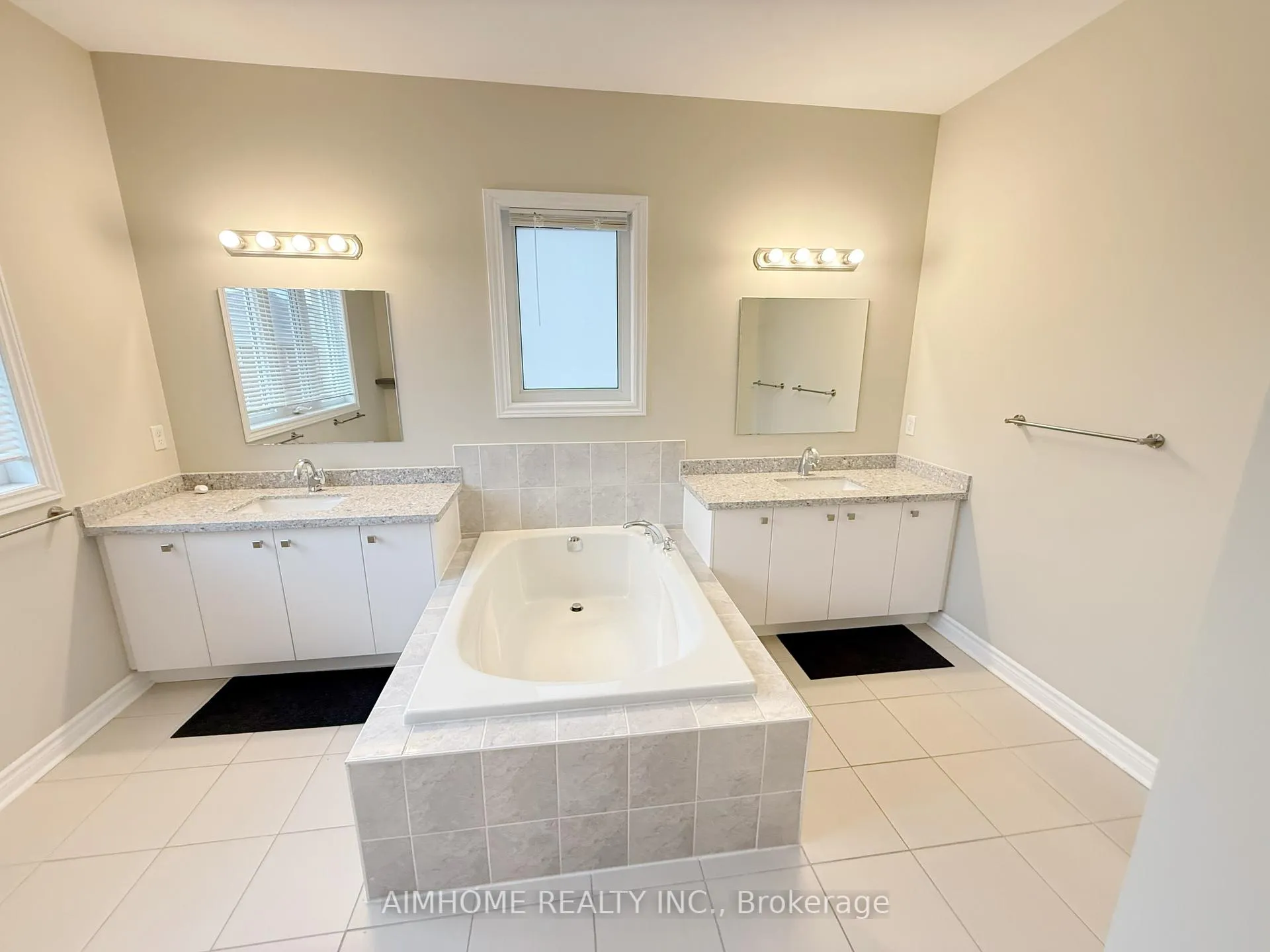 Photo 17 of 1808 Jack Glenn Street, Oshawa, Taunton — HOMEH