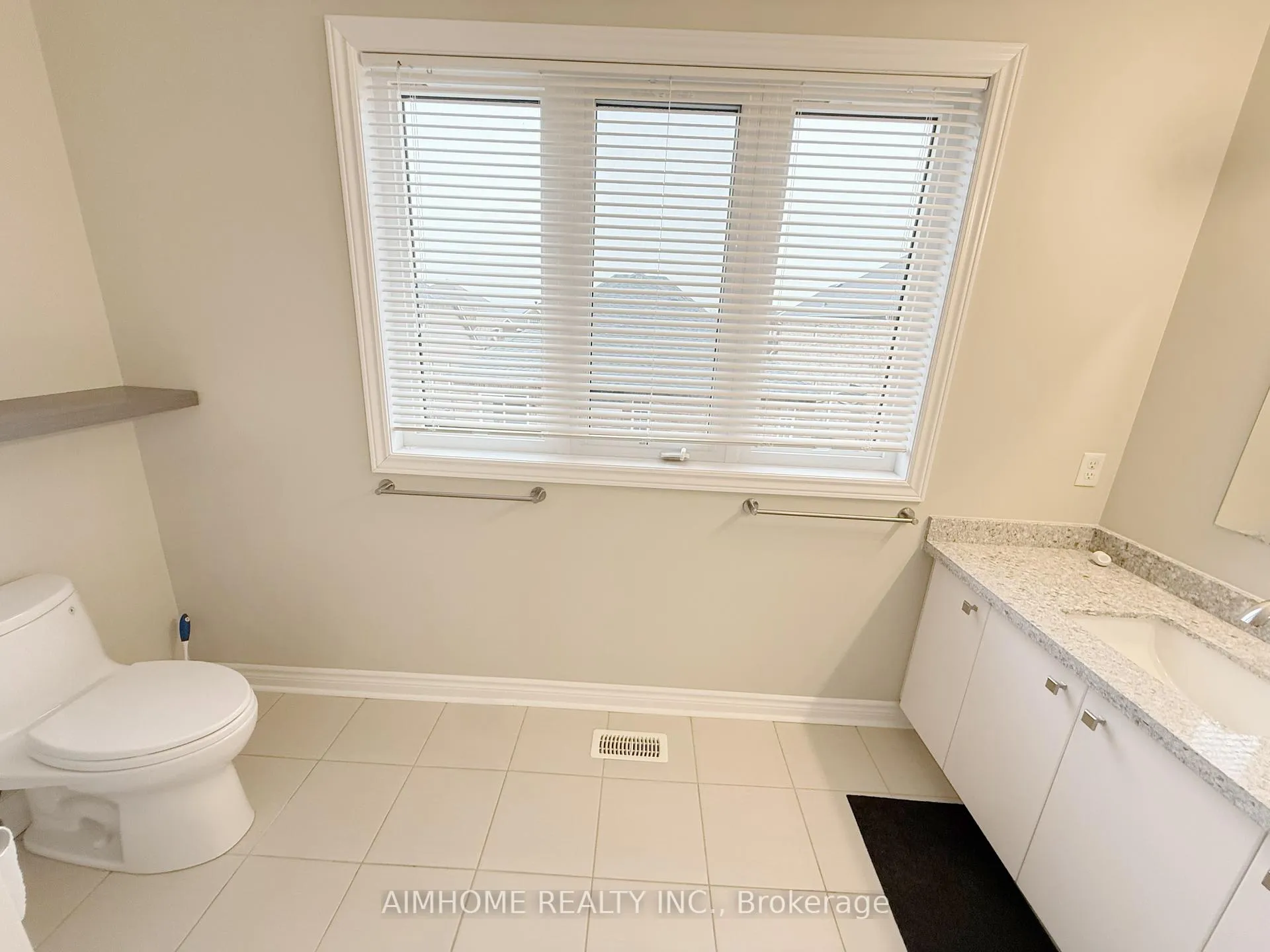 Photo 18 of 1808 Jack Glenn Street, Oshawa, Taunton — HOMEH