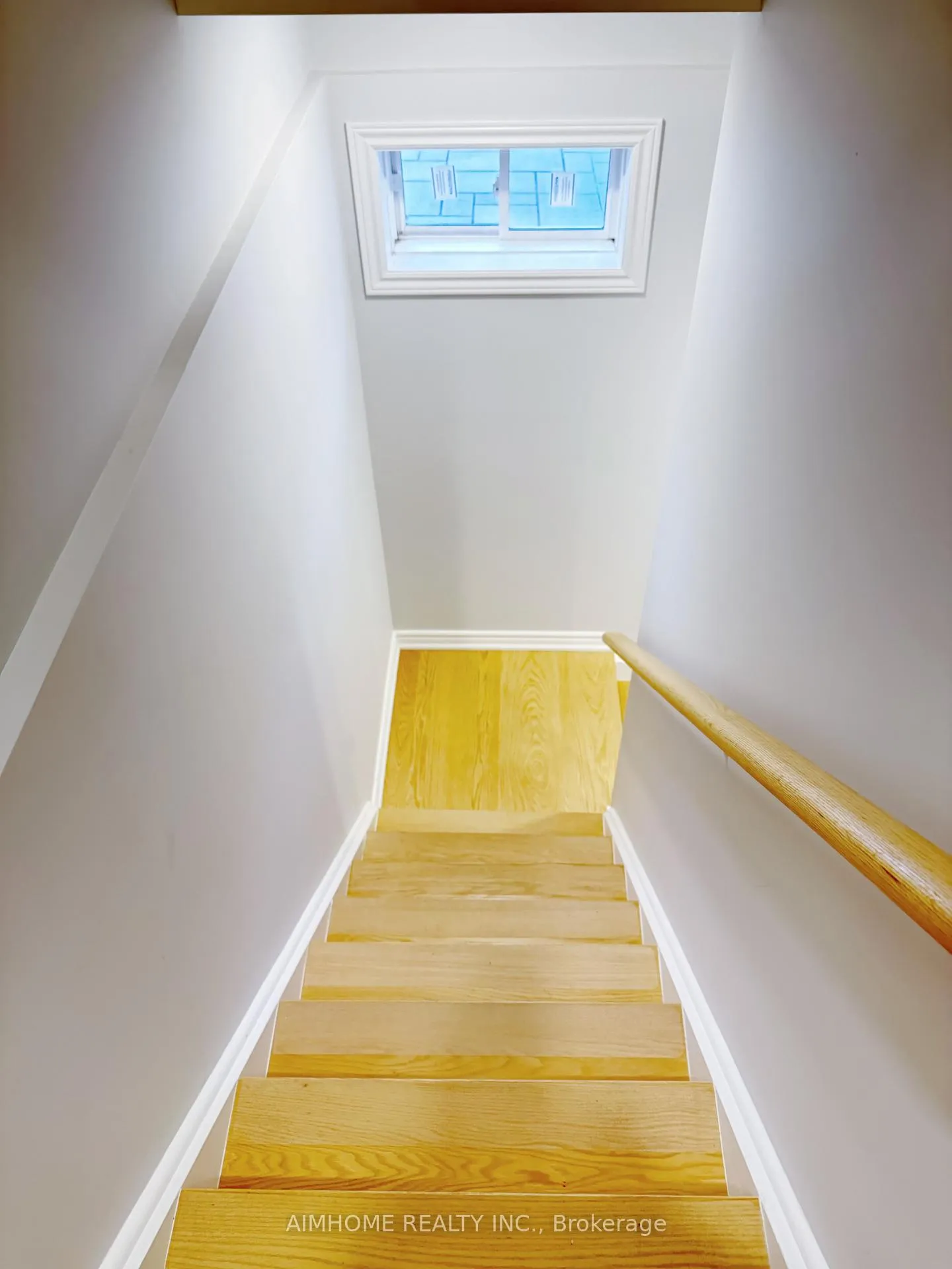 Photo 19 of 1808 Jack Glenn Street, Oshawa, Taunton — HOMEH