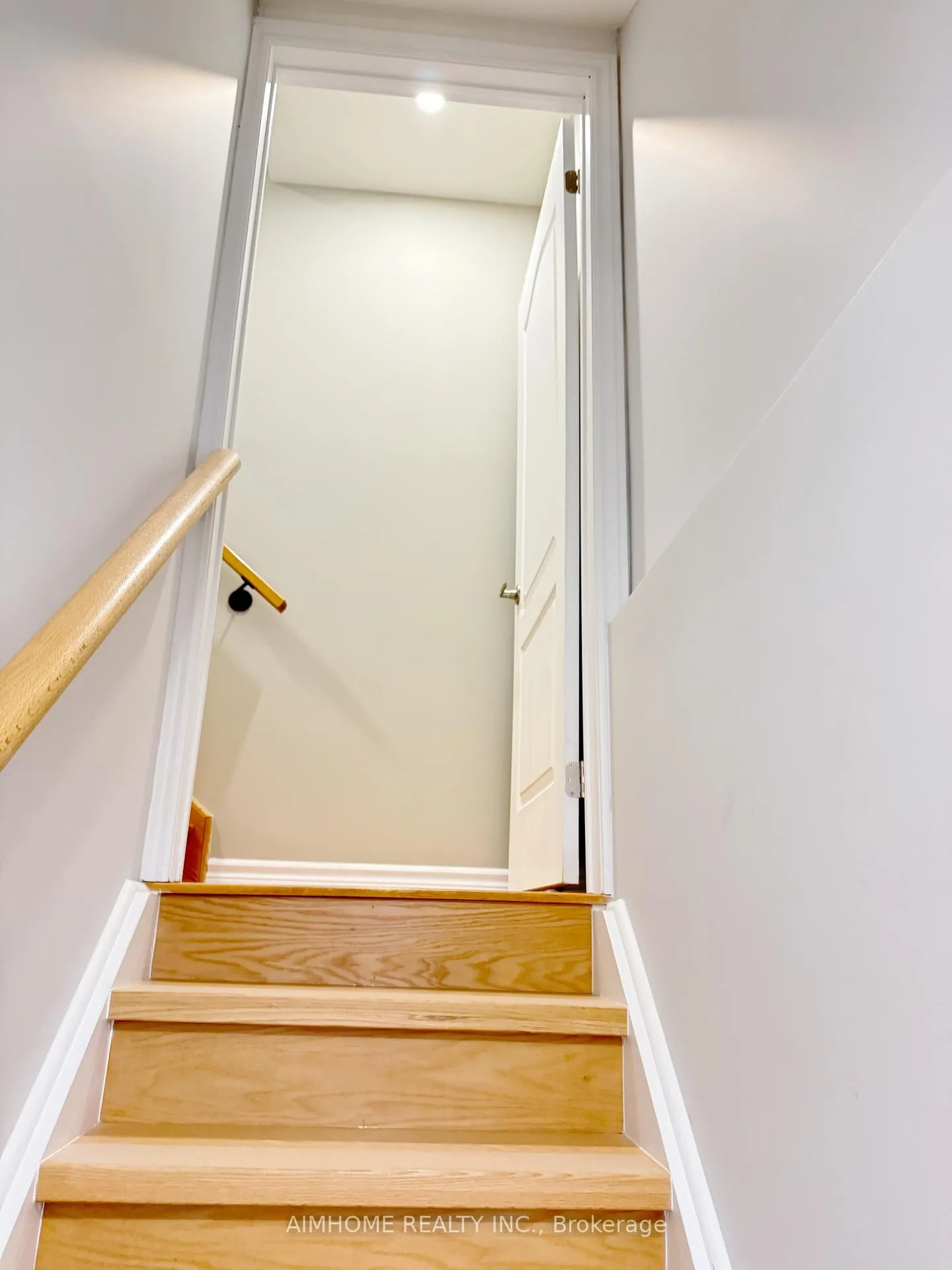 Photo 23 of 1808 Jack Glenn Street, Oshawa, Taunton — HOMEH