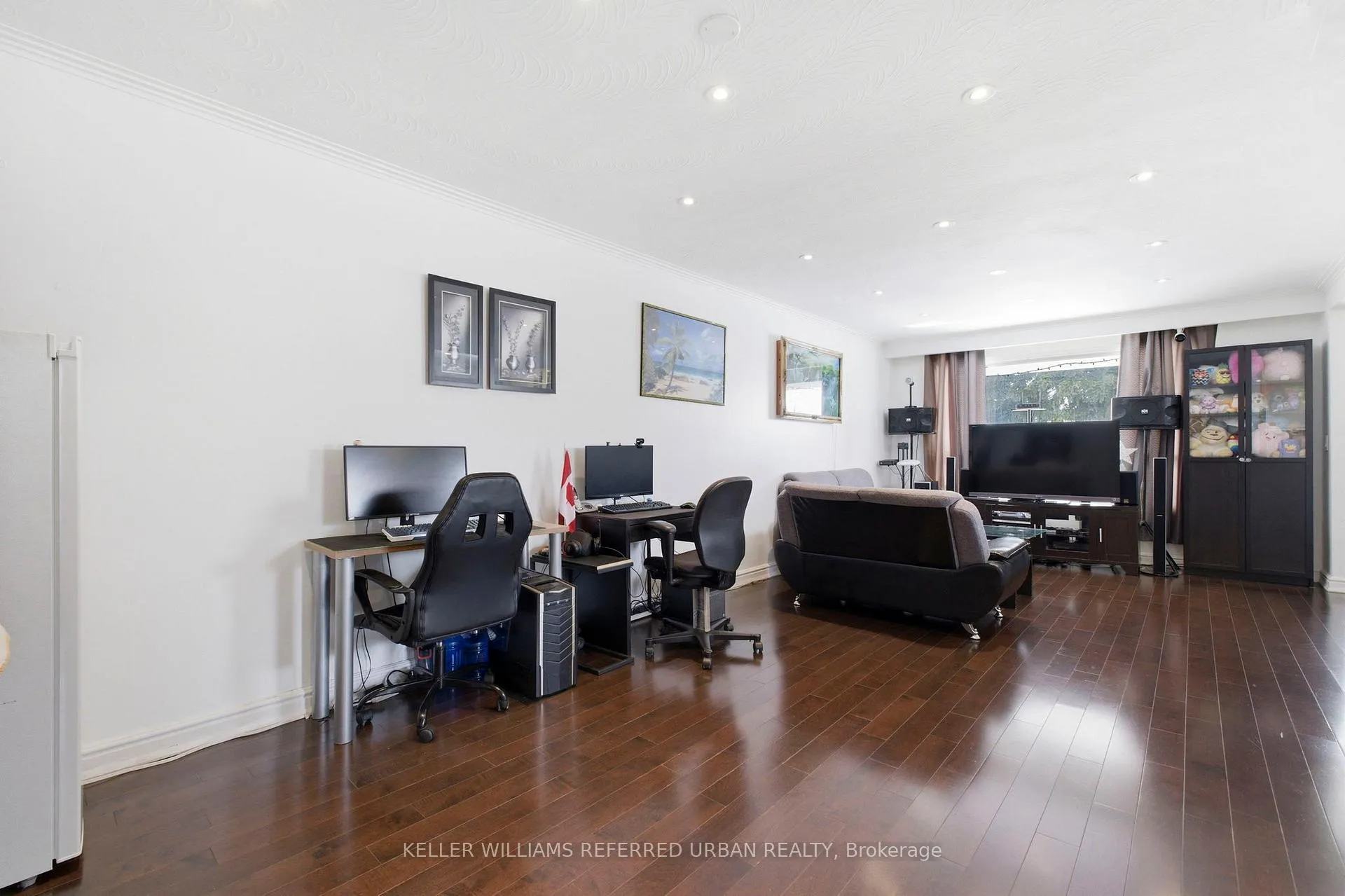 Photo 8 of 36 Hucknall Road, North York, York University Heights — HOMEH