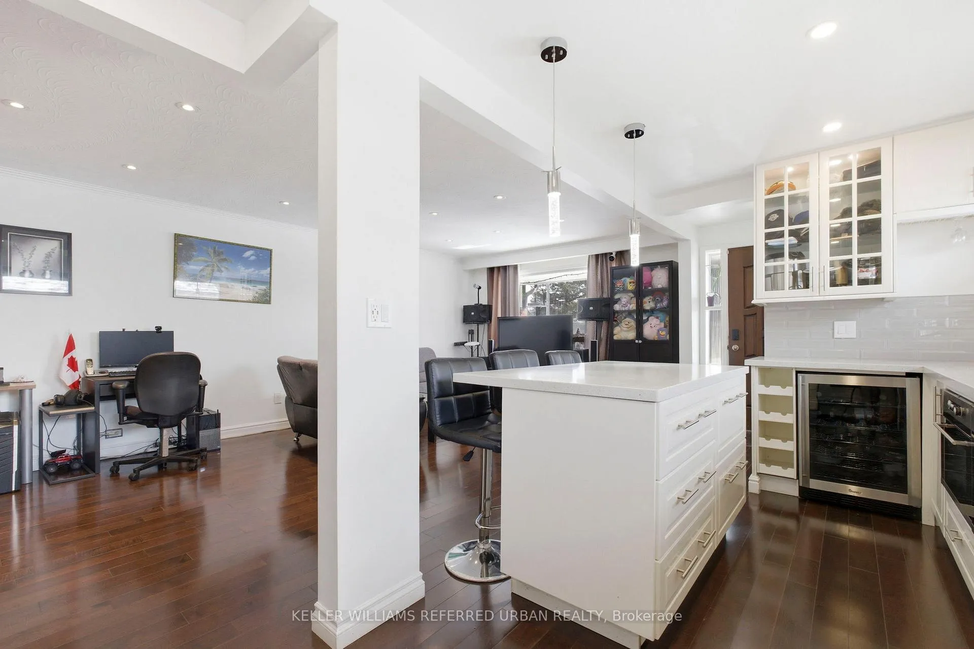 Photo 13 of 36 Hucknall Road, North York, York University Heights — HOMEH