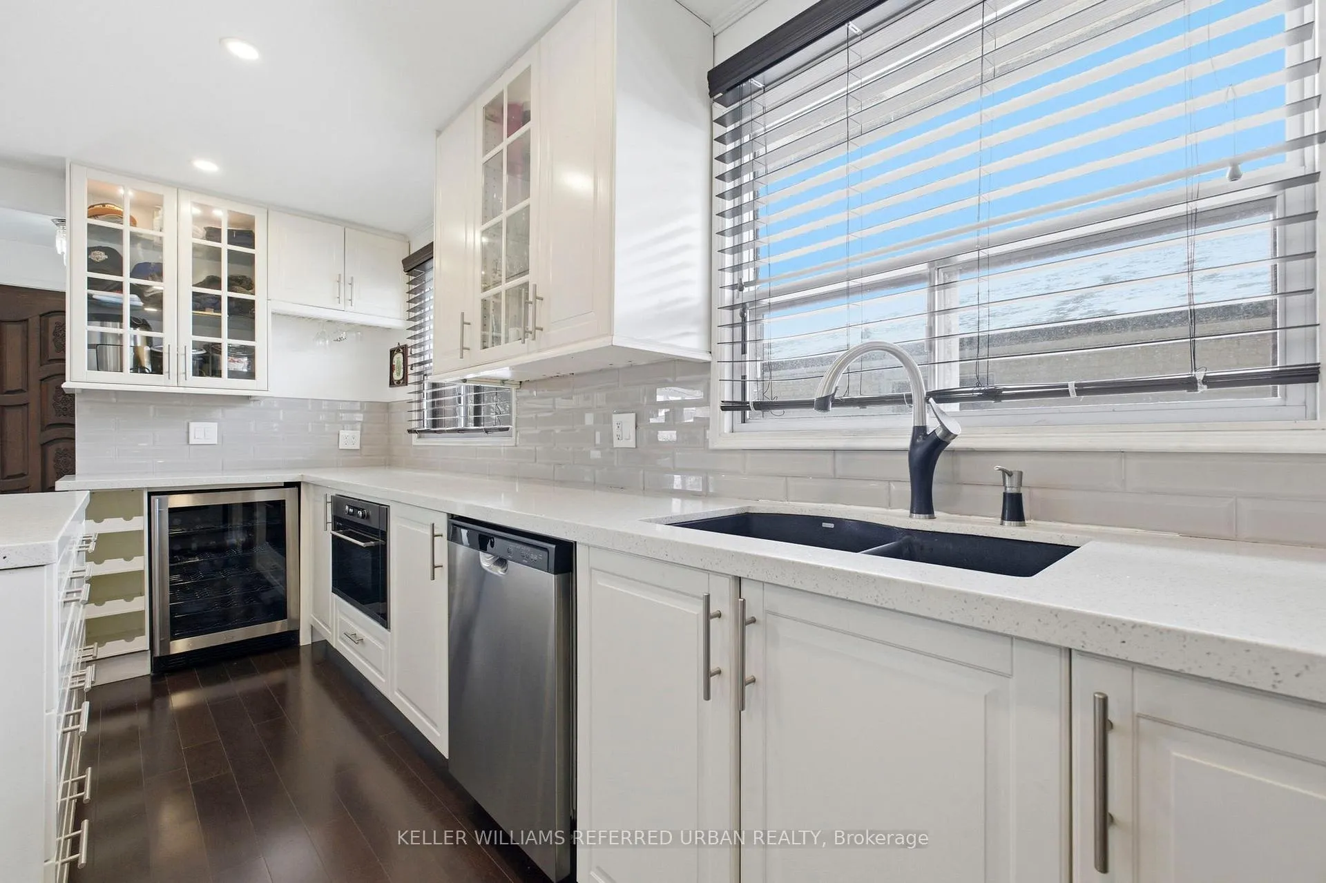 Photo 14 of 36 Hucknall Road, North York, York University Heights — HOMEH