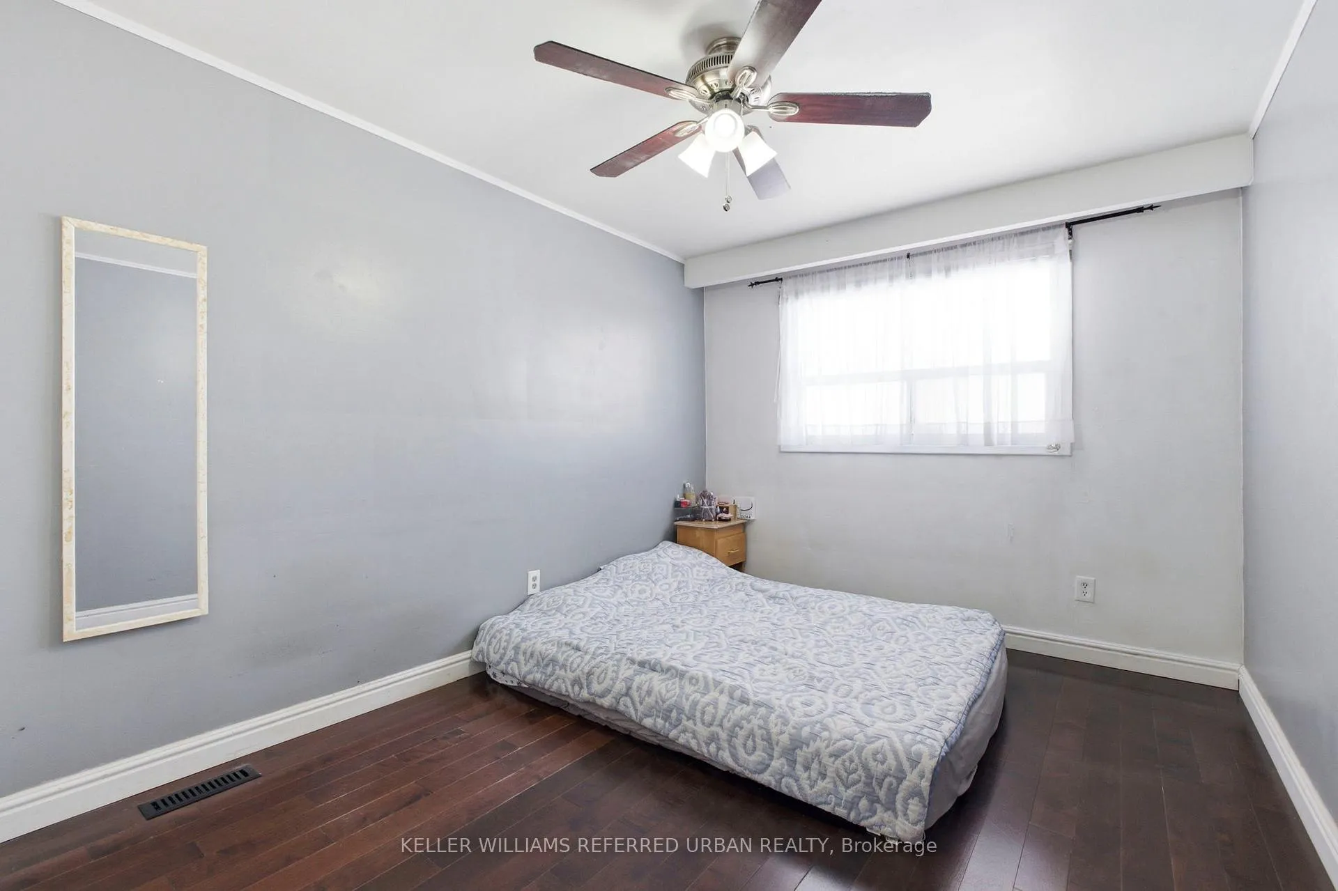 Photo 22 of 36 Hucknall Road, North York, York University Heights — HOMEH