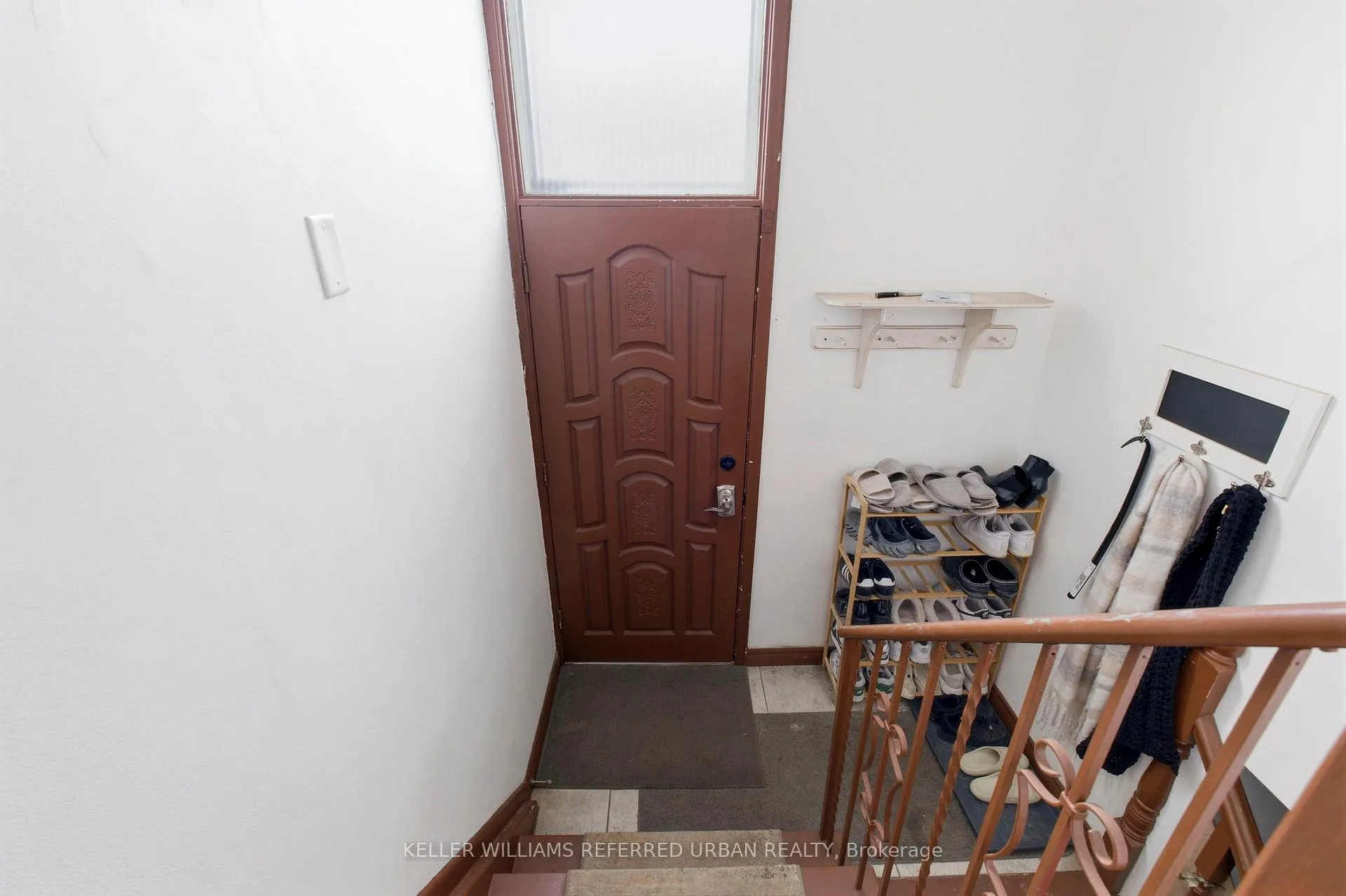 Photo 23 of 36 Hucknall Road, North York, York University Heights — HOMEH