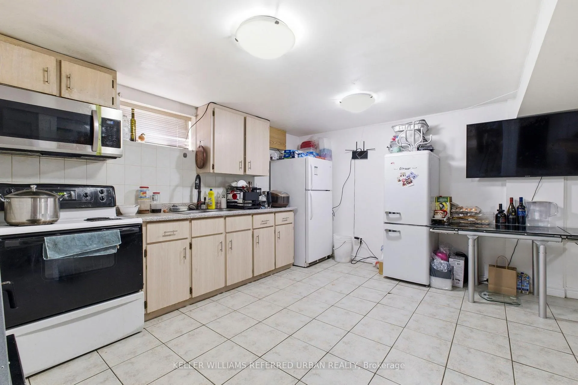Photo 26 of 36 Hucknall Road, North York, York University Heights — HOMEH
