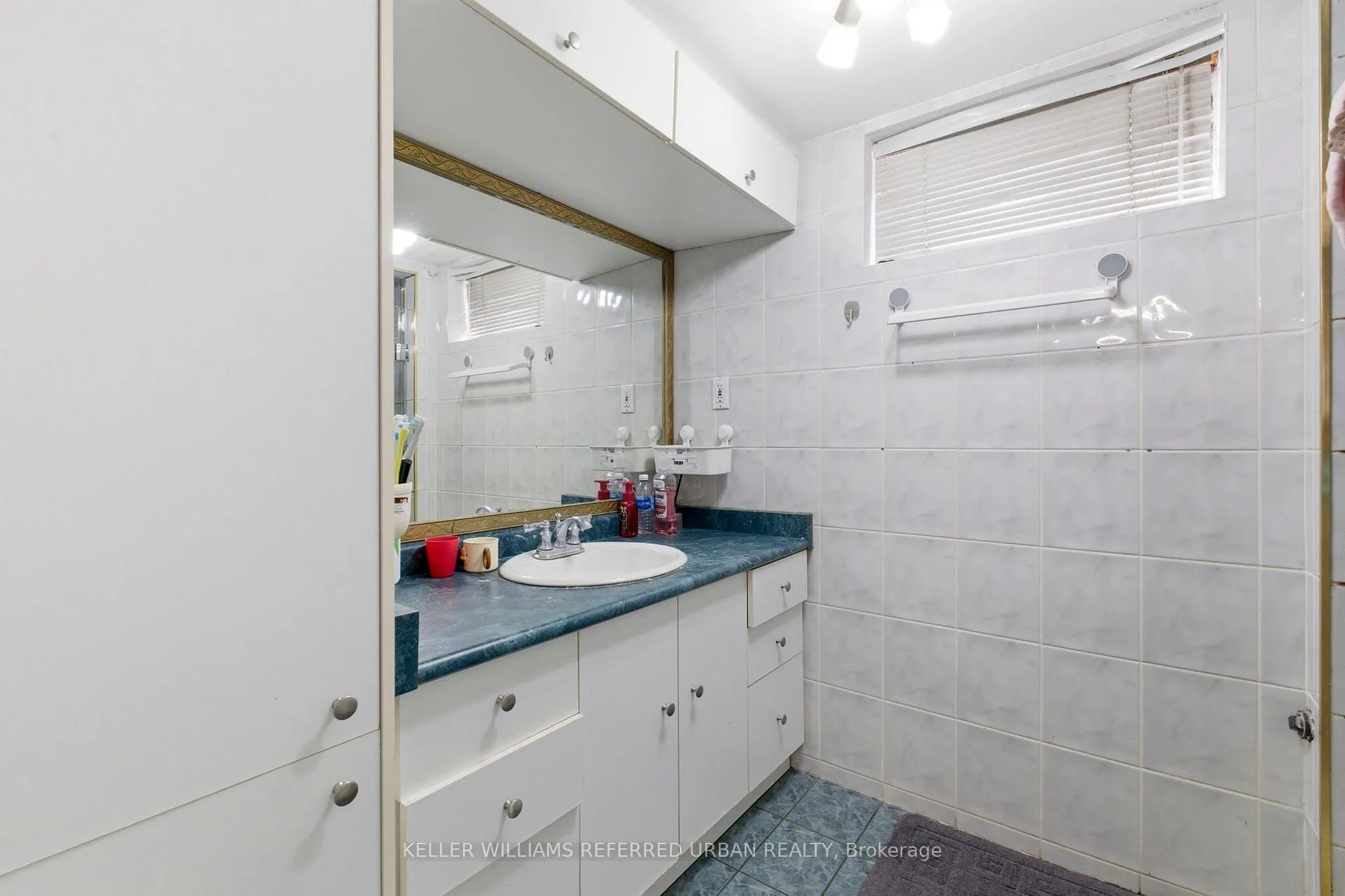 Photo 28 of 36 Hucknall Road, North York, York University Heights — HOMEH