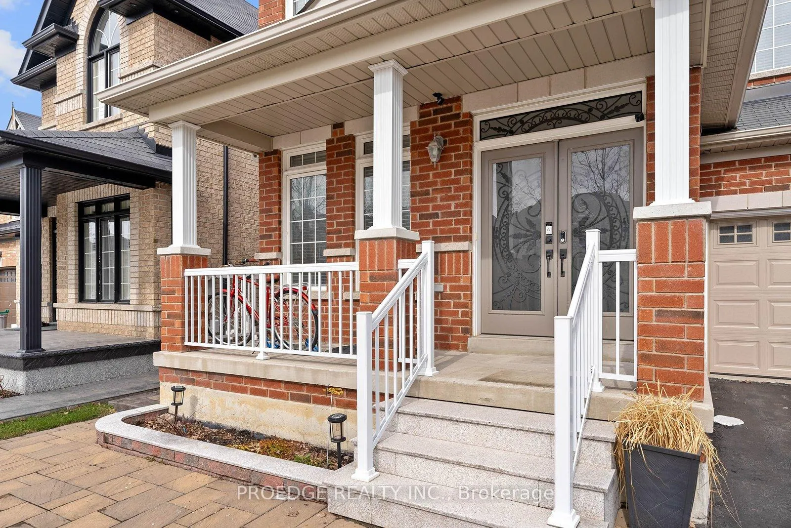 Photo 3 of 76 Bernbridge Road, Markham, Cedar Grove — HOMEH