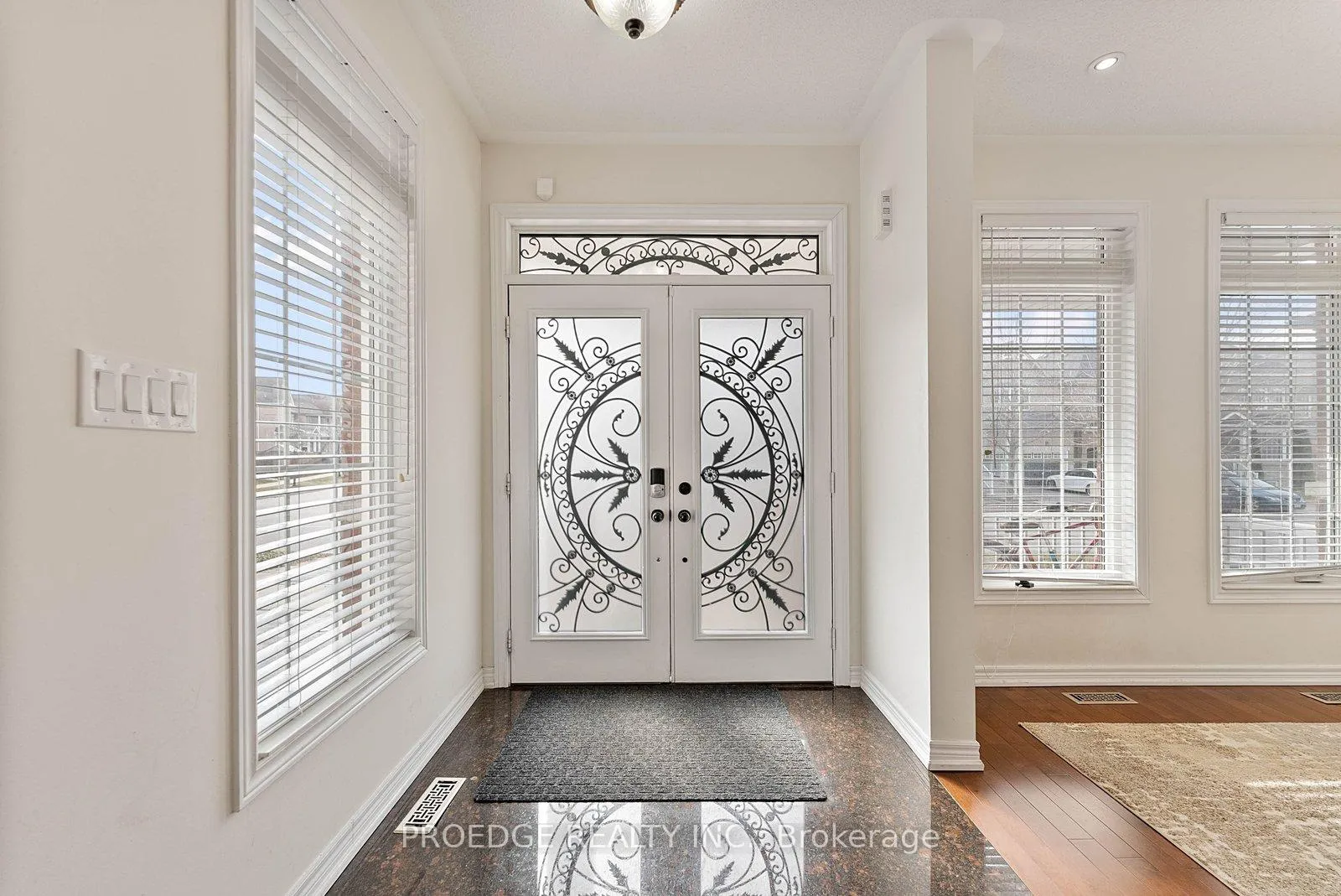 Photo 4 of 76 Bernbridge Road, Markham, Cedar Grove — HOMEH