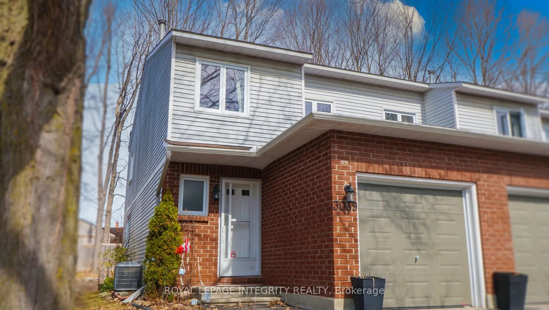Photo 1 of 3039 Councillor's Way, Ottawa, Blossom Park/Leitrim — HOMEH