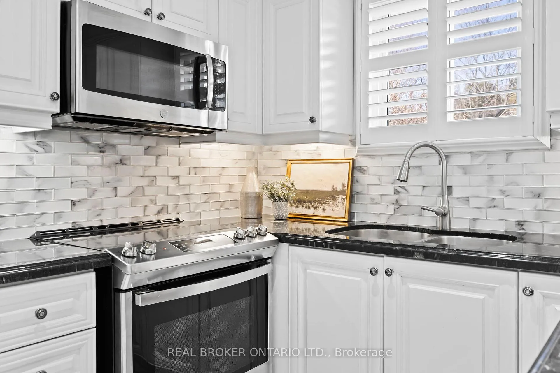 Photo 15 of 704 Coulson Avenue, Milton, Timberlea — HOMEH