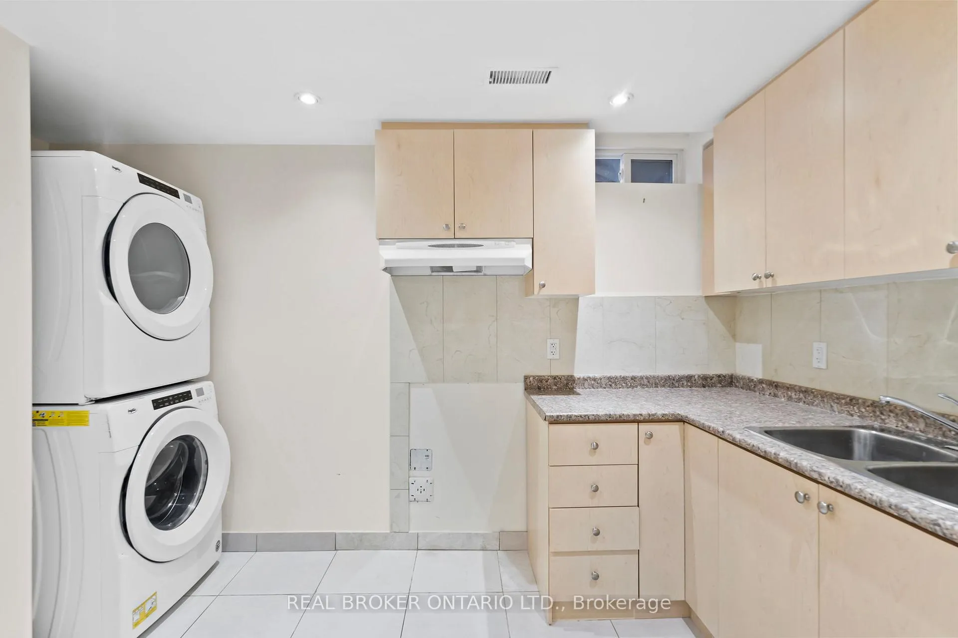 Photo 39 of 704 Coulson Avenue, Milton, Timberlea — HOMEH