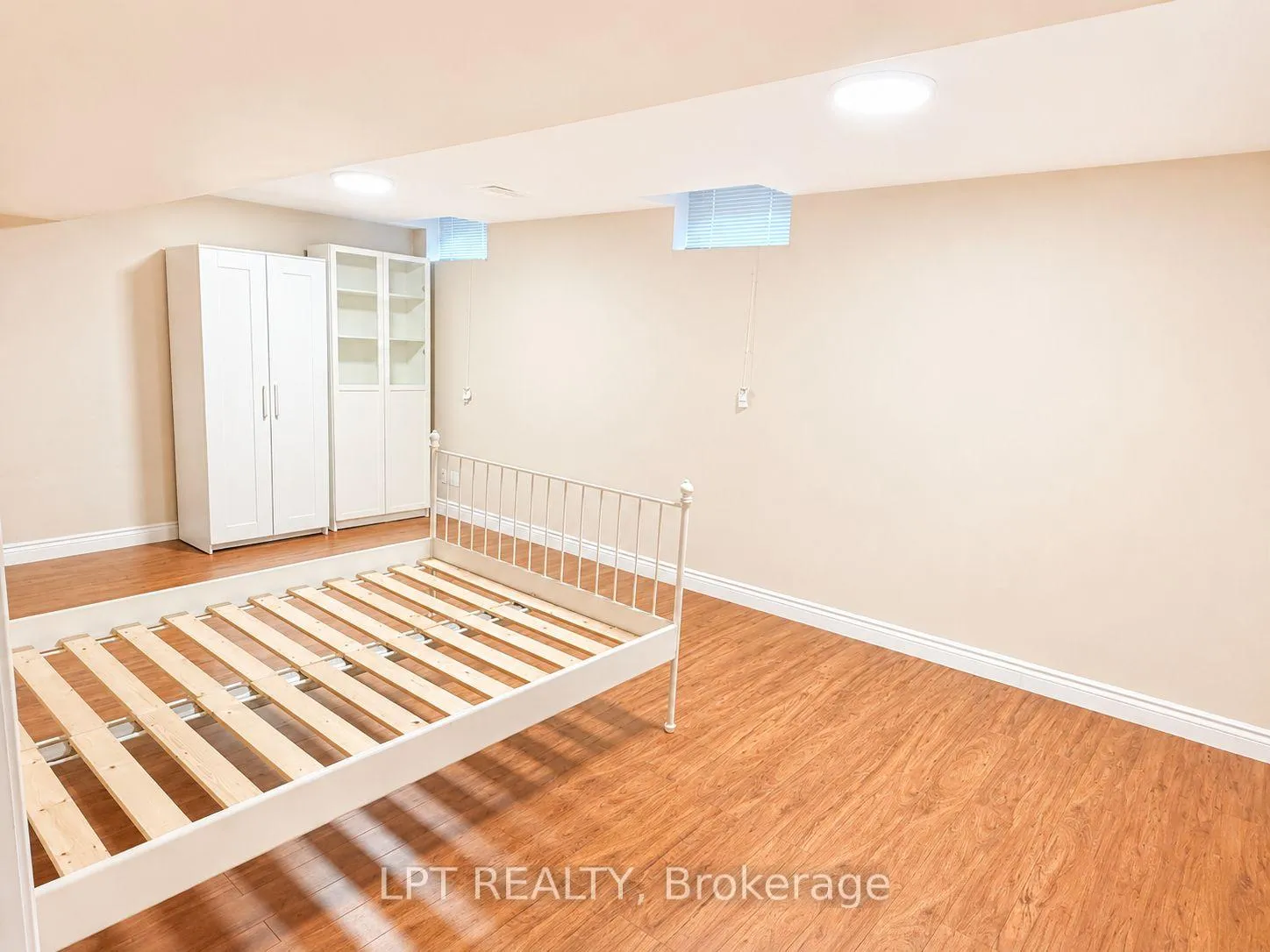 Photo 2 of Unit Basement, 14 Hazelton Avenue, Markham, Victoria Manor-Jennings Gate — HOMEH