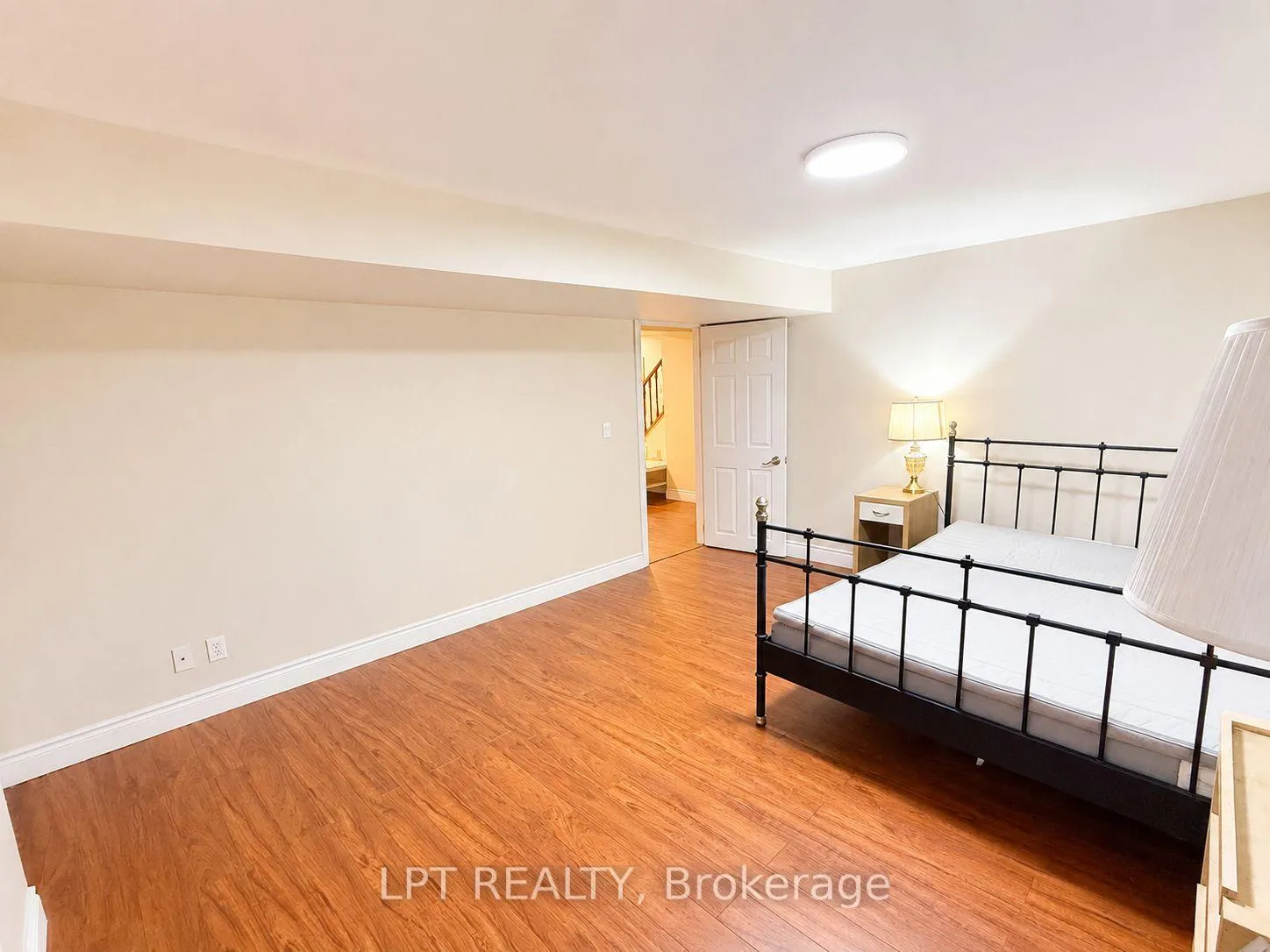 Photo 3 of Unit Basement, 14 Hazelton Avenue, Markham, Victoria Manor-Jennings Gate — HOMEH