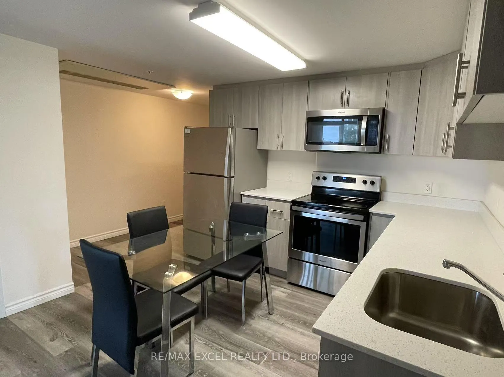 Photo 4 of Unit 709, 246 Lester Street, Waterloo, Beechwood/University — HOMEH