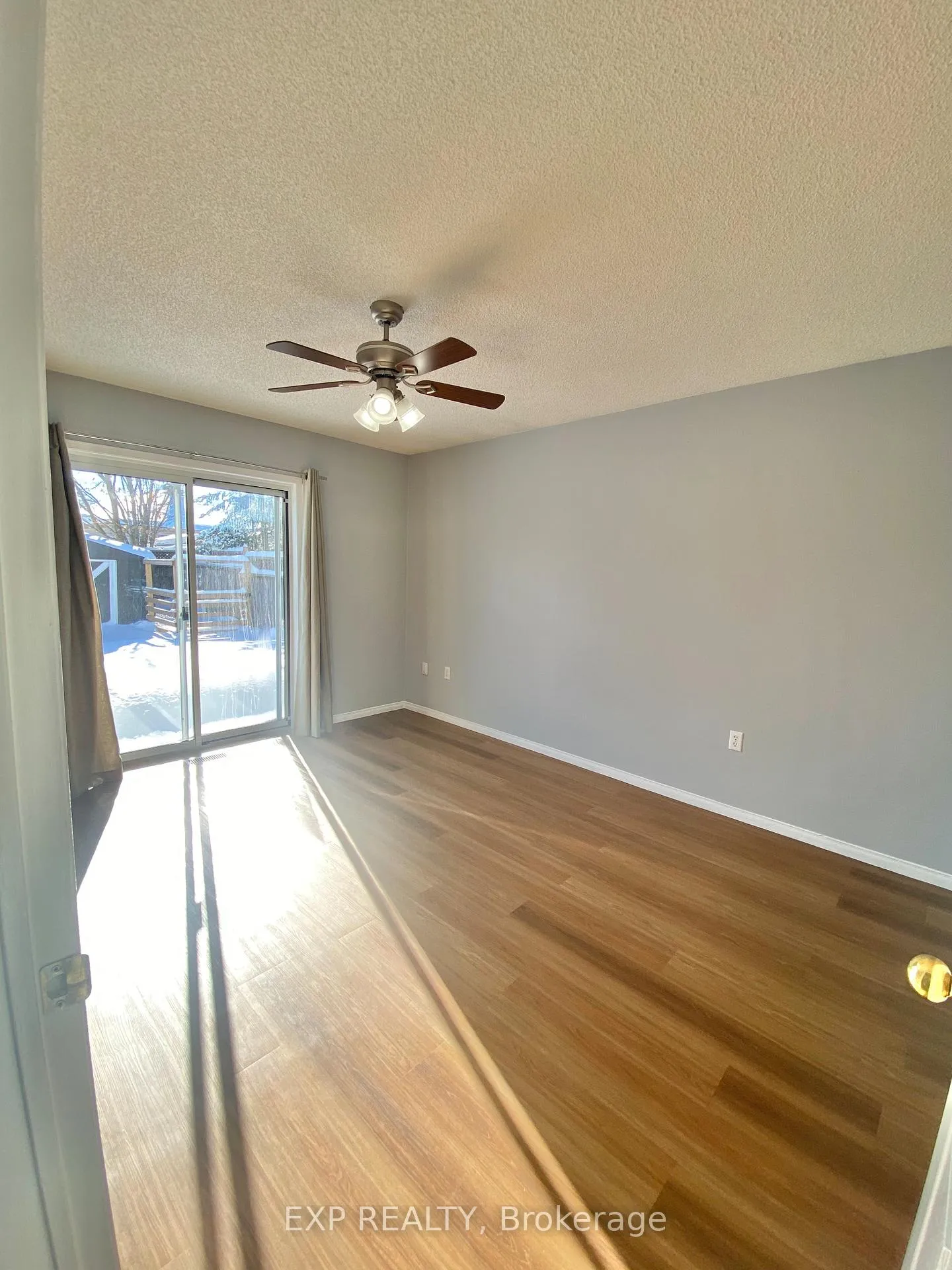 Photo 12 of 55 Athabaska Road, Barrie, Holly — HOMEH