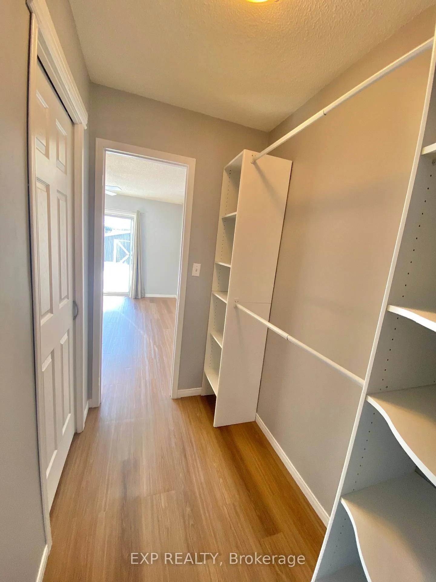 Photo 16 of 55 Athabaska Road, Barrie, Holly — HOMEH
