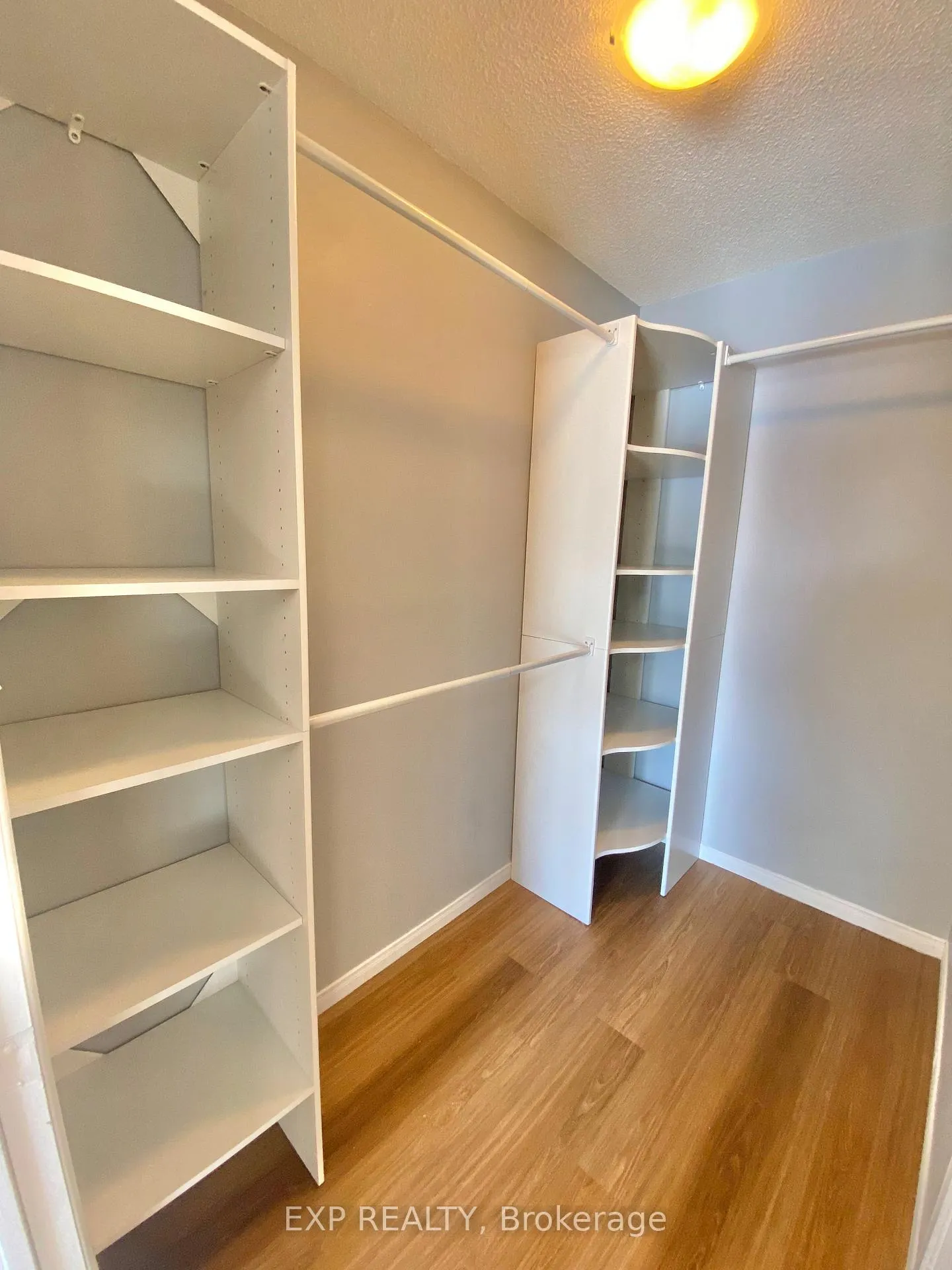 Photo 17 of 55 Athabaska Road, Barrie, Holly — HOMEH