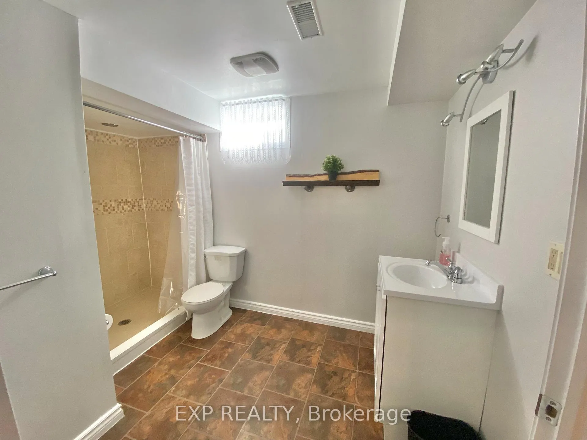 Photo 21 of 55 Athabaska Road, Barrie, Holly — HOMEH