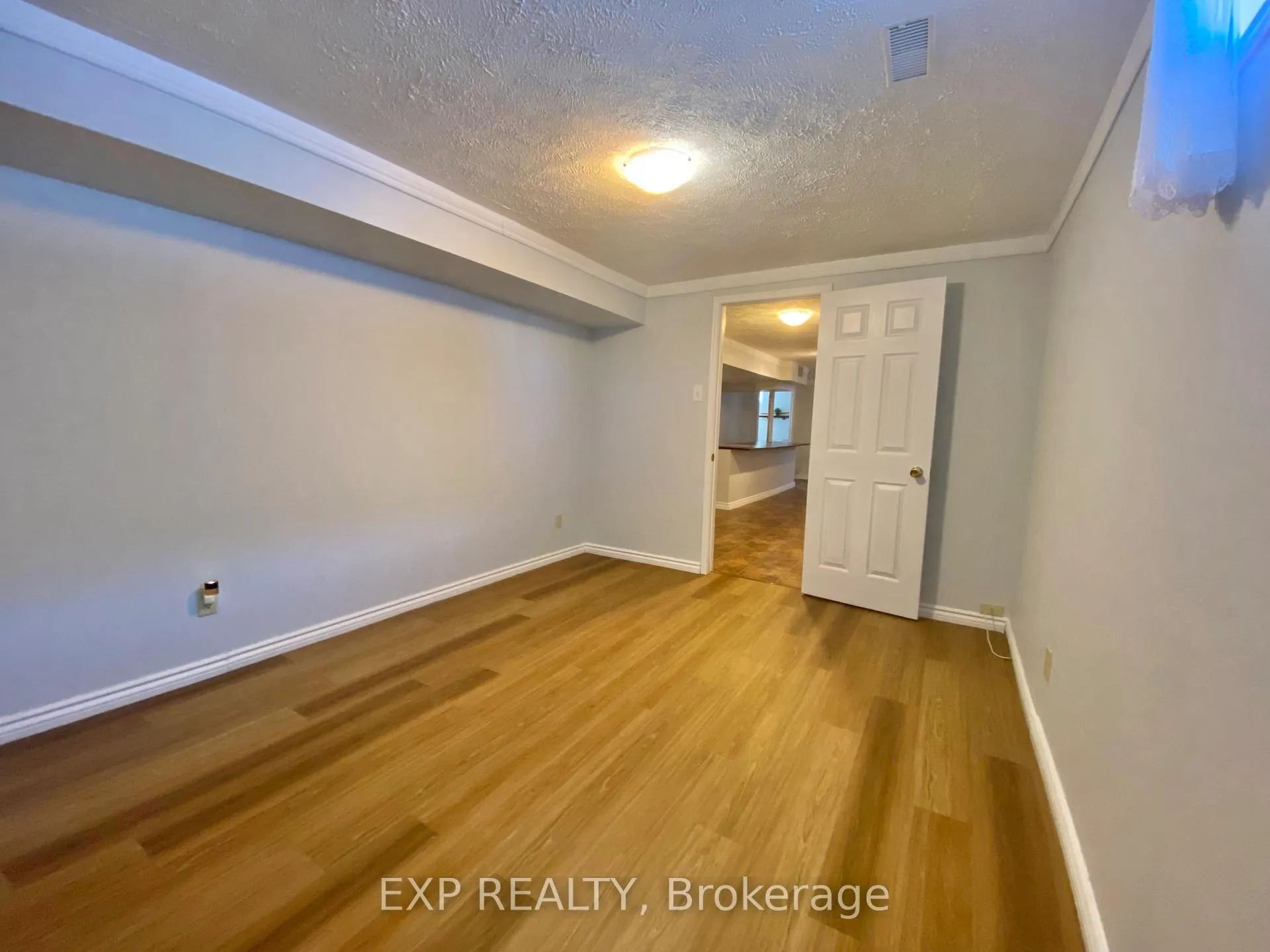 Photo 30 of 55 Athabaska Road, Barrie, Holly — HOMEH