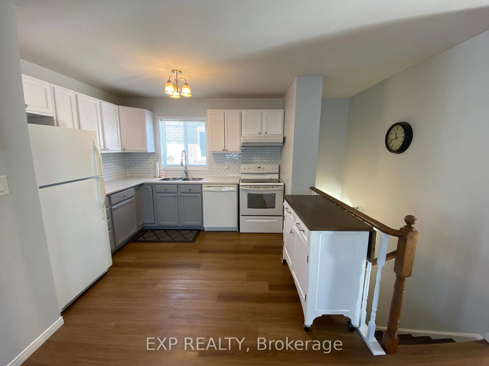 Photo 34 of 55 Athabaska Road, Barrie, Holly — HOMEH