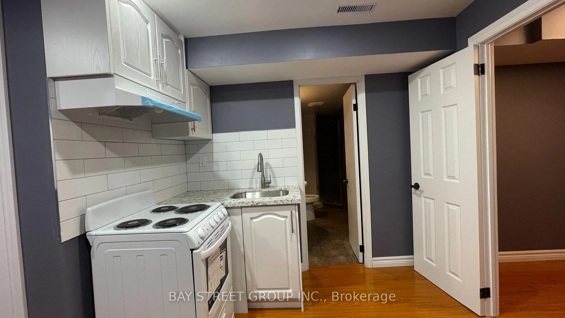 Photo 5 of 95 Miley Drive, Markham, Markville — HOMEH