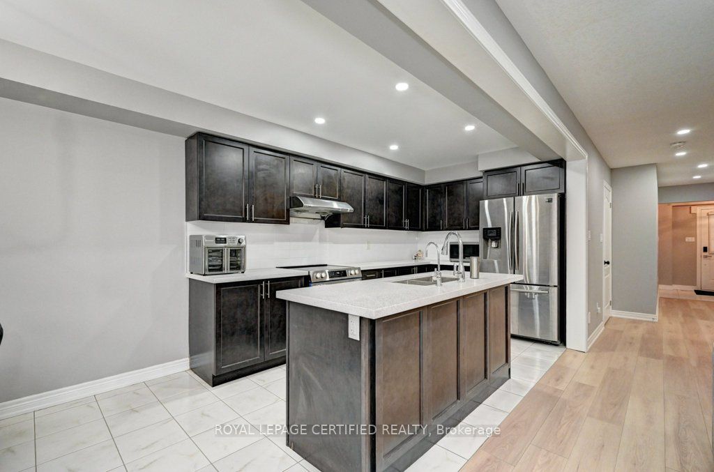 Photo 16 of Unit #26, 570 Linden Drive, Cambridge — HOMEH