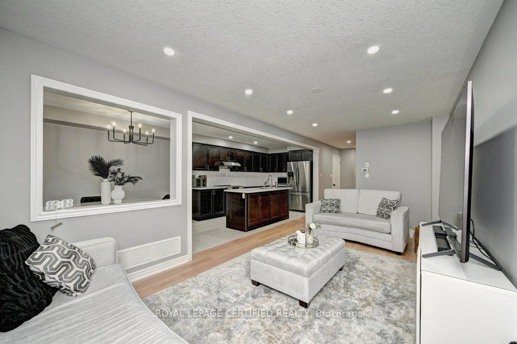 Photo 14 of Unit #26, 570 Linden Drive, Cambridge — HOMEH