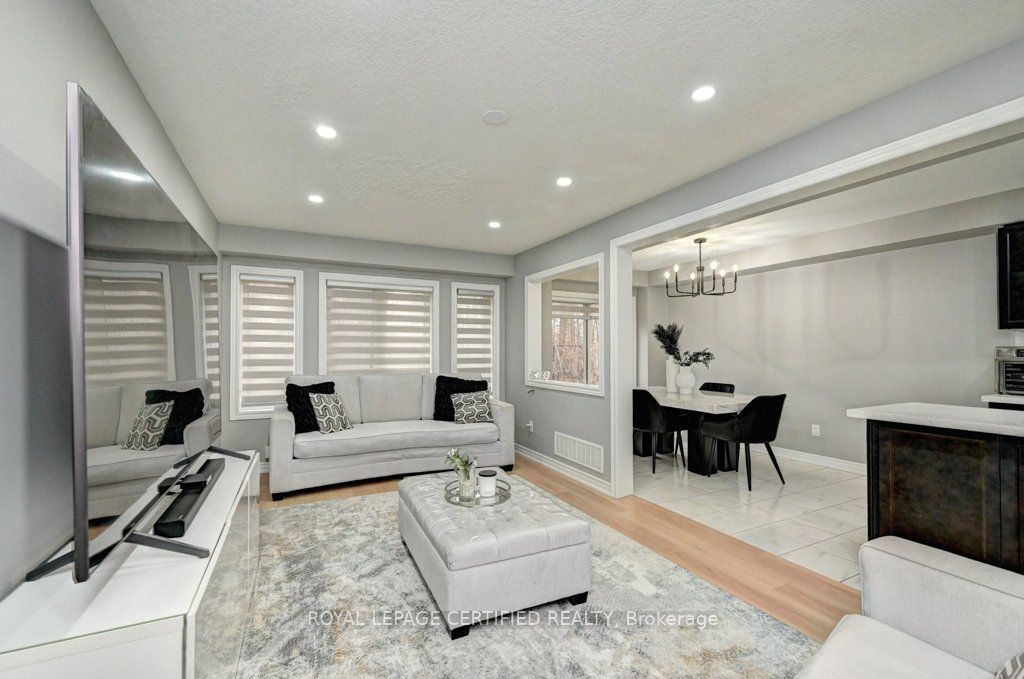 Photo 13 of Unit #26, 570 Linden Drive, Cambridge — HOMEH