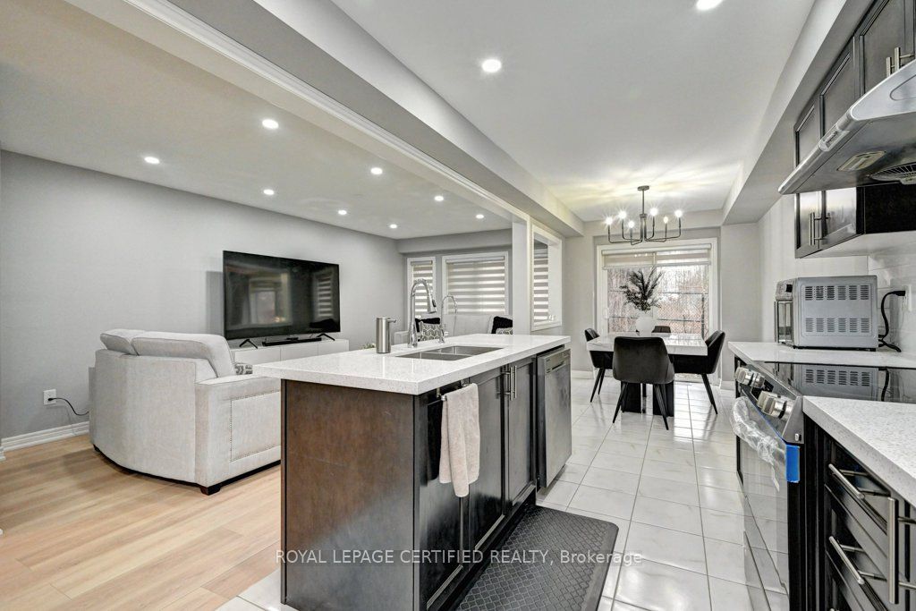 Photo 19 of Unit #26, 570 Linden Drive, Cambridge — HOMEH