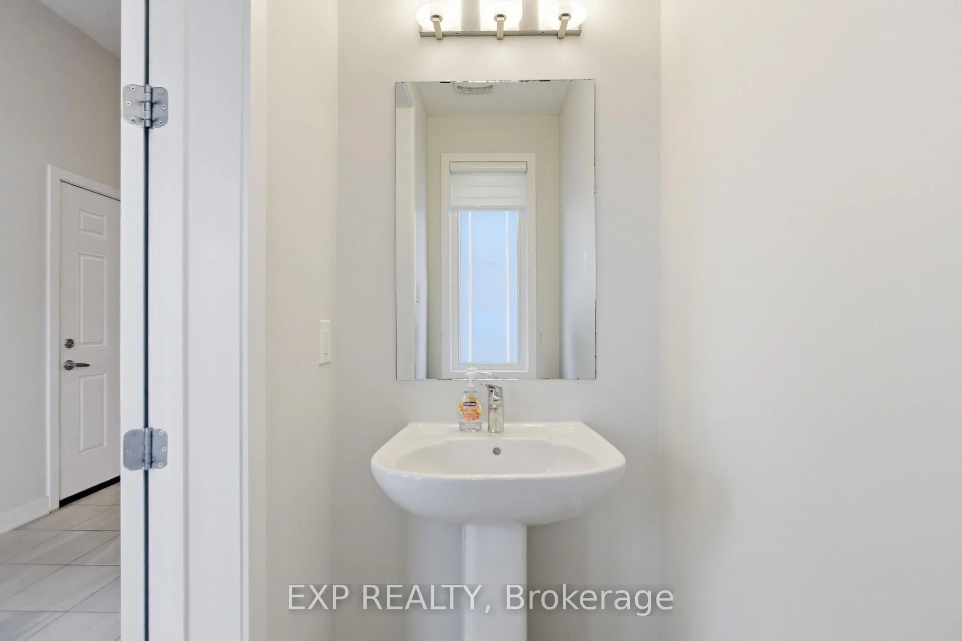 Photo 5 of 116 Main Halyard Lane, Ottawa, Barrhaven - Half Moon Bay — HOMEH