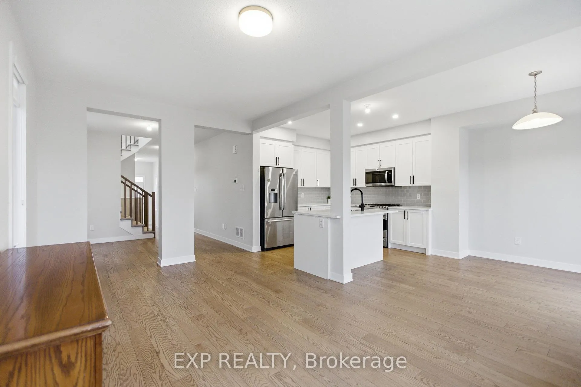 Photo 7 of 116 Main Halyard Lane, Ottawa, Barrhaven - Half Moon Bay — HOMEH