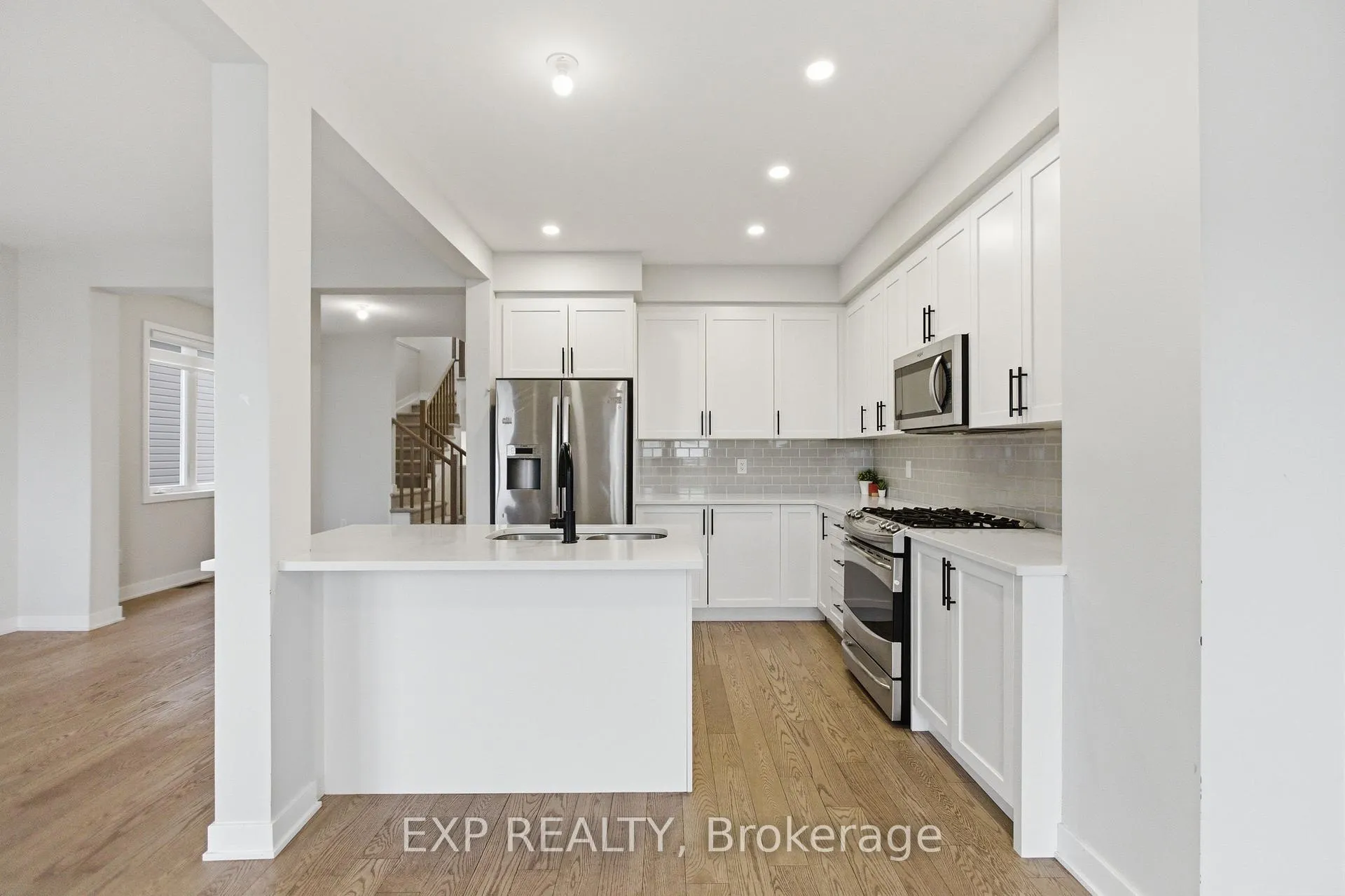 Photo 10 of 116 Main Halyard Lane, Ottawa, Barrhaven - Half Moon Bay — HOMEH