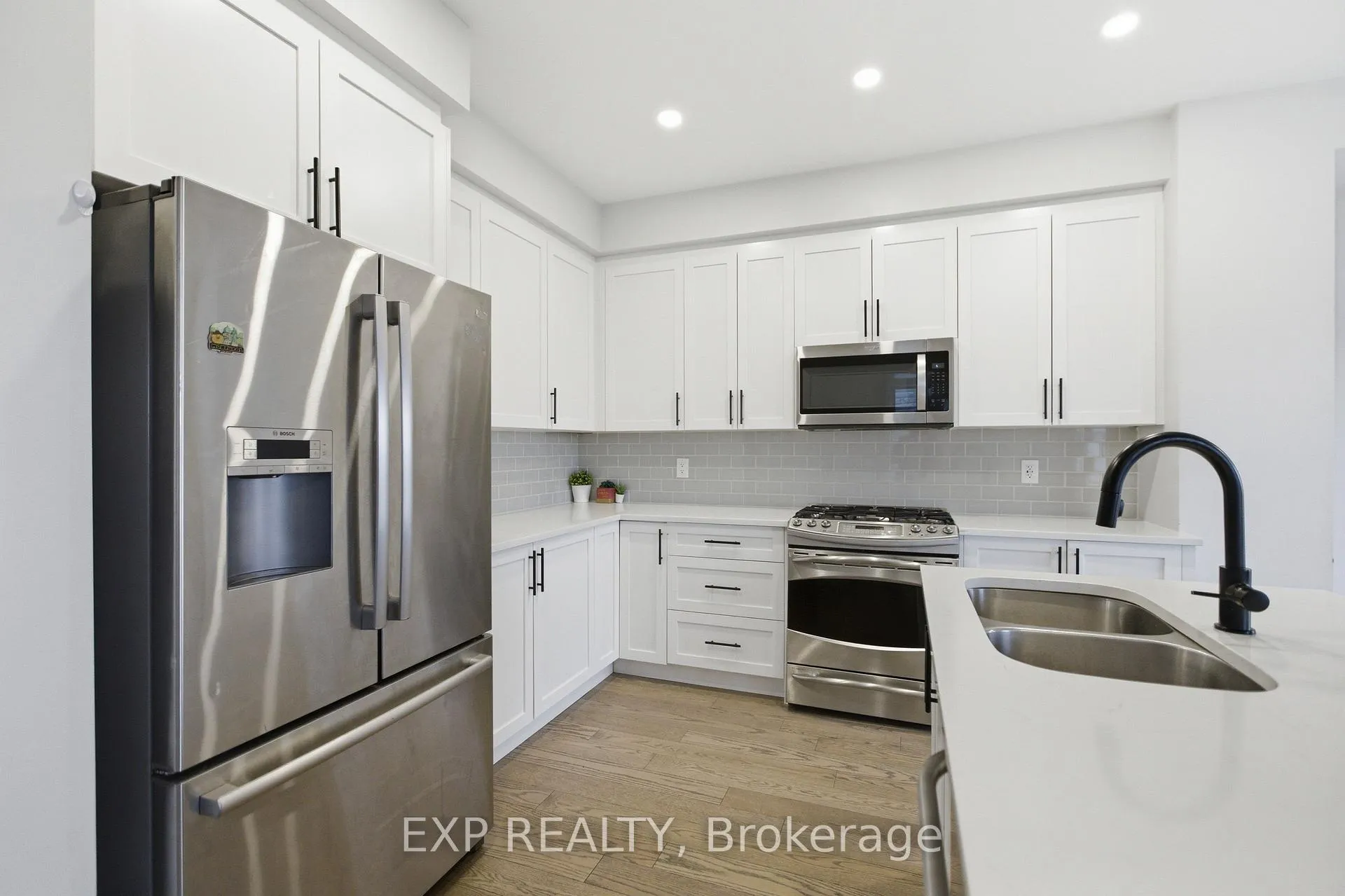 Photo 11 of 116 Main Halyard Lane, Ottawa, Barrhaven - Half Moon Bay — HOMEH