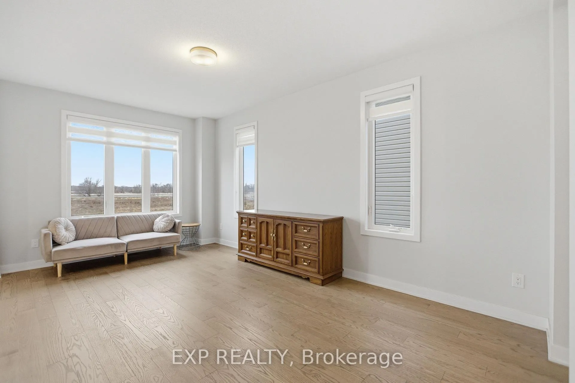 Photo 12 of 116 Main Halyard Lane, Ottawa, Barrhaven - Half Moon Bay — HOMEH