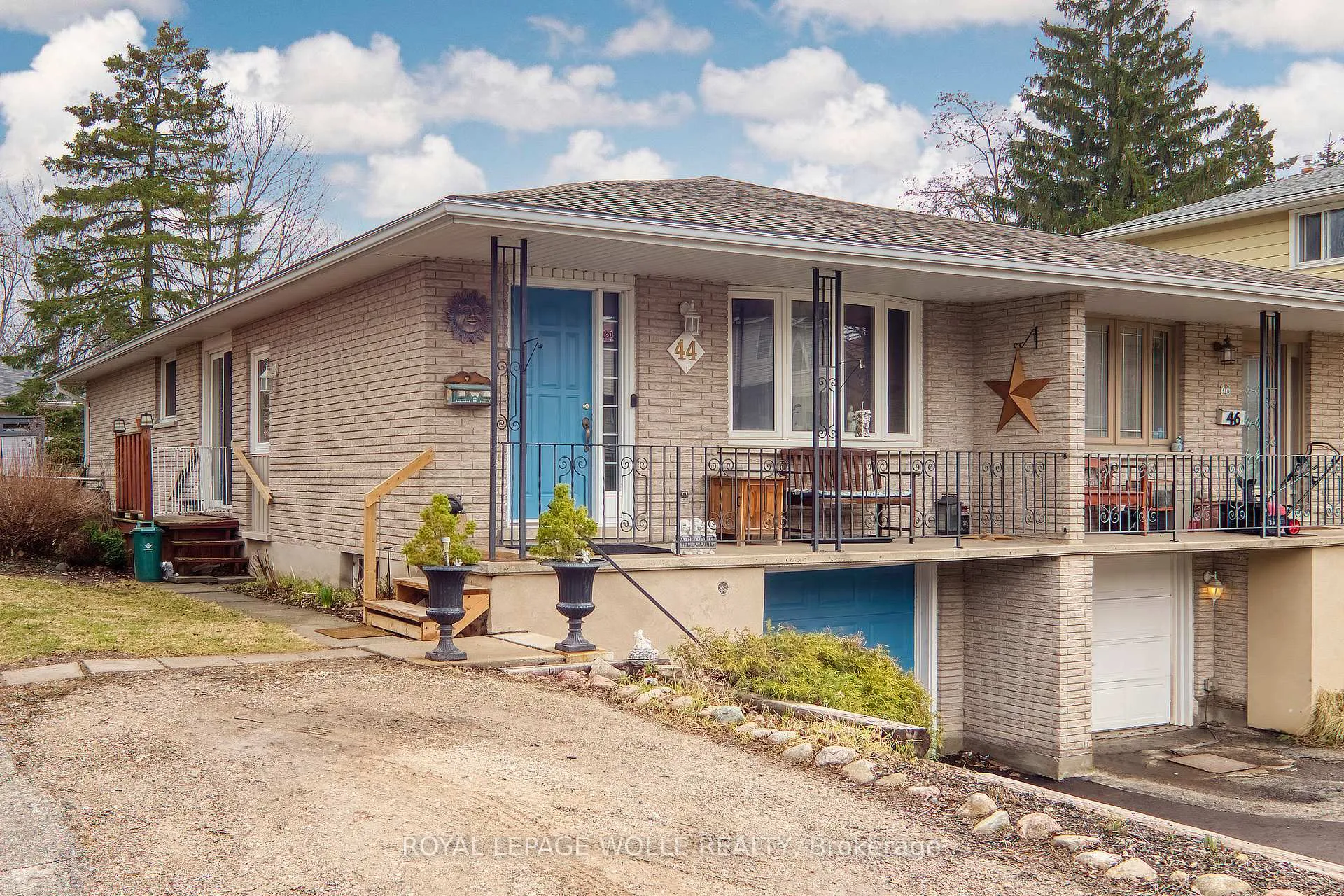 Photo 4 of 44 Breckenridge Drive, Kitchener — HOMEH