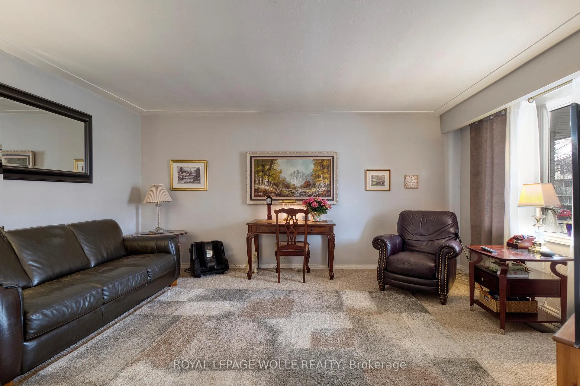 Photo 9 of 44 Breckenridge Drive, Kitchener — HOMEH