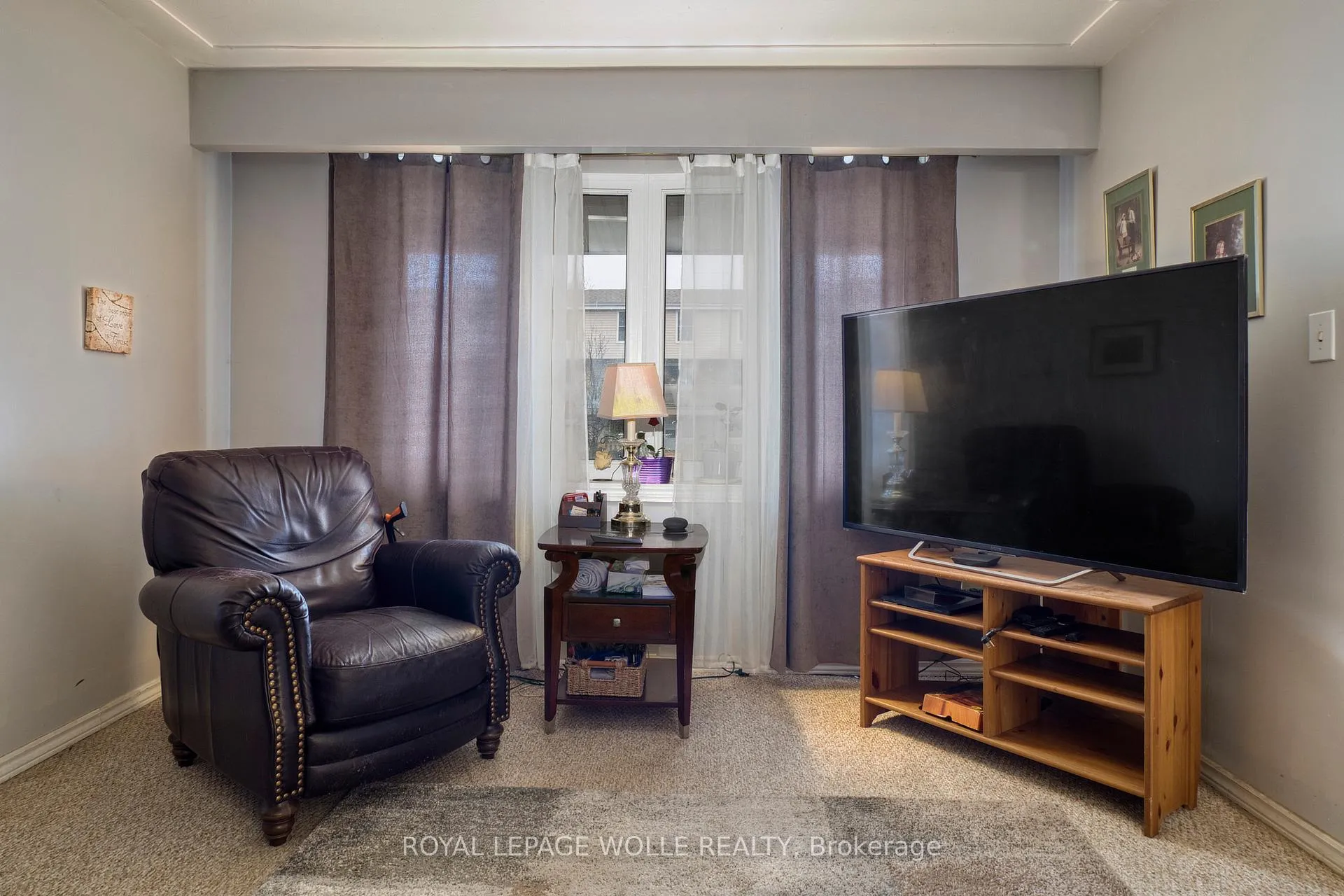 Photo 10 of 44 Breckenridge Drive, Kitchener — HOMEH